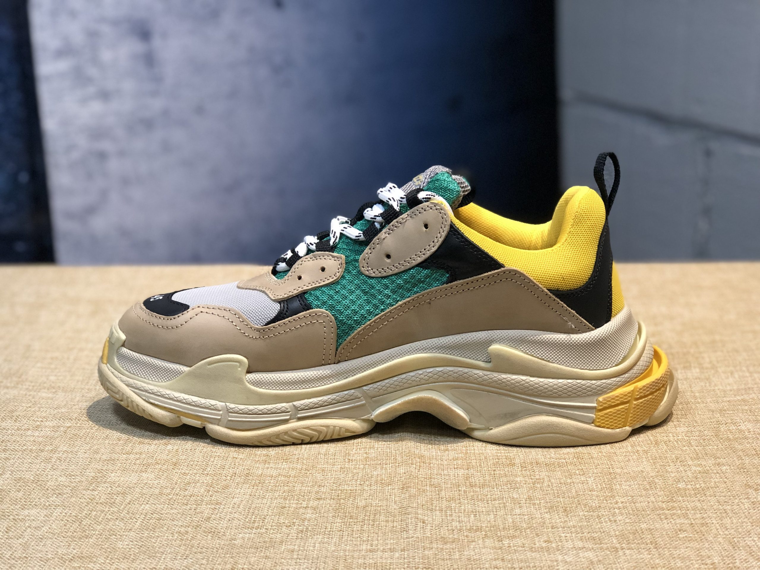 Balenciaga triple s - immagine 5
