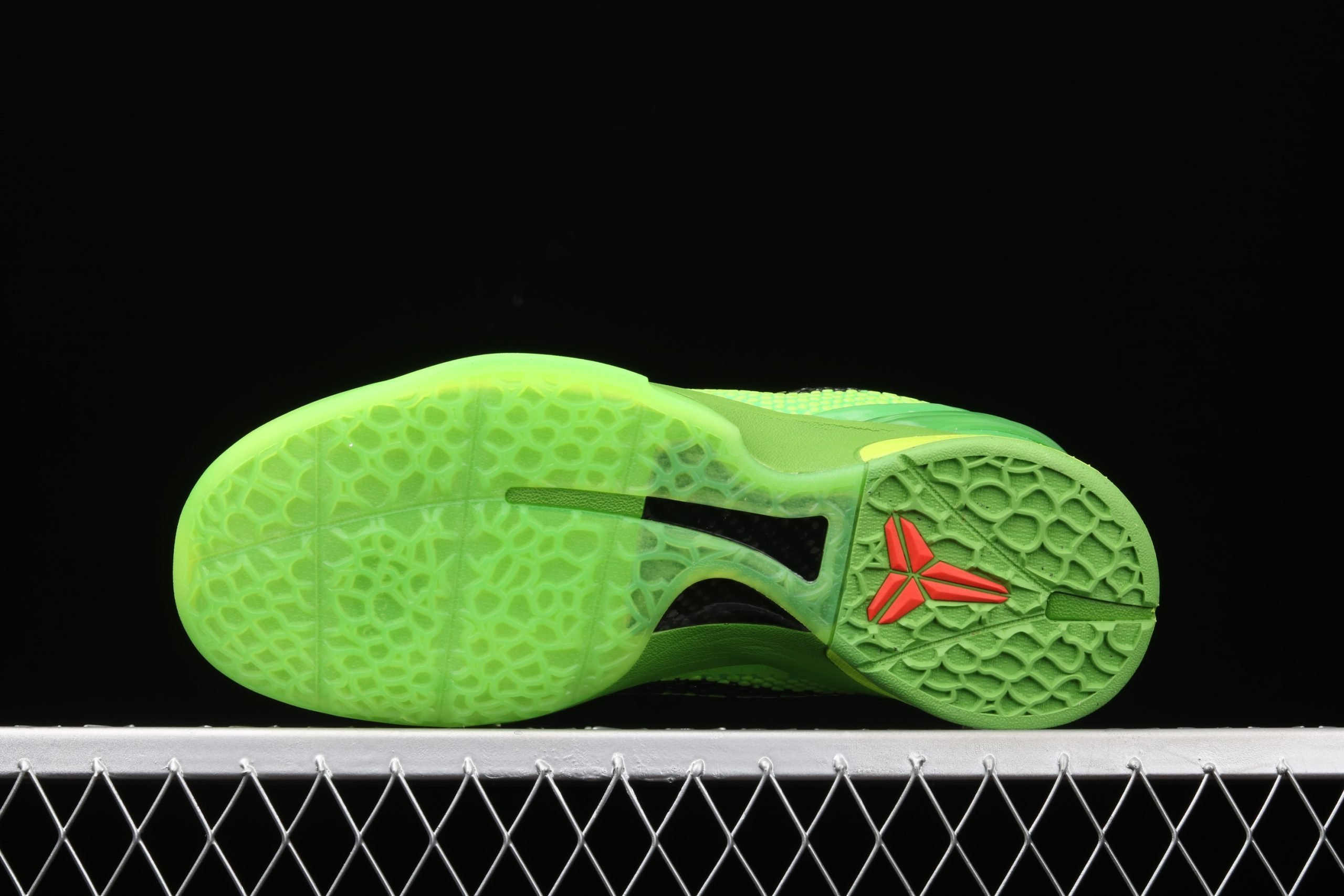 Nike Kobe Protro Grinch - immagine 6