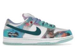 Futura Laboratories X Nike Dunk Low "Bleached Aqua"