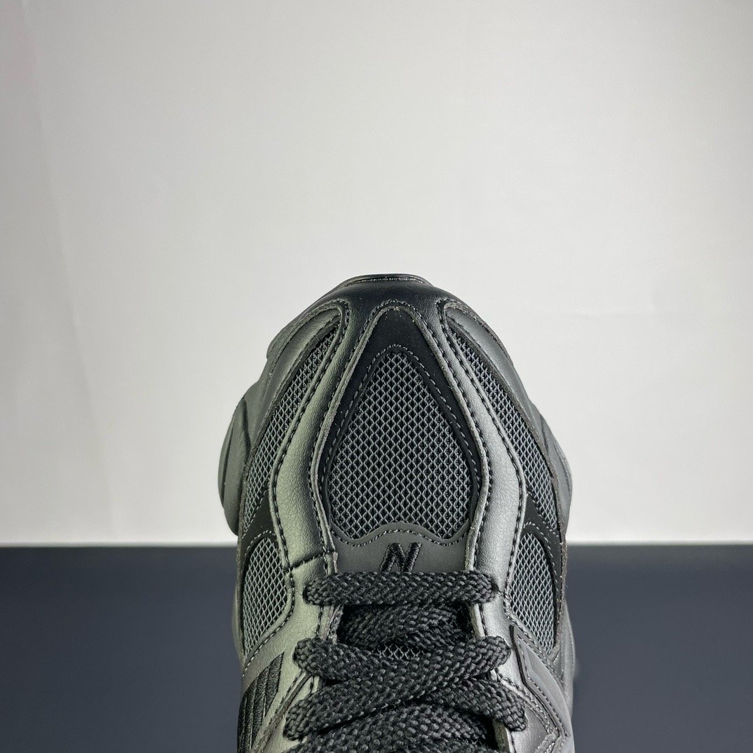 New balance 9060 - triple black Leather - immagine 4
