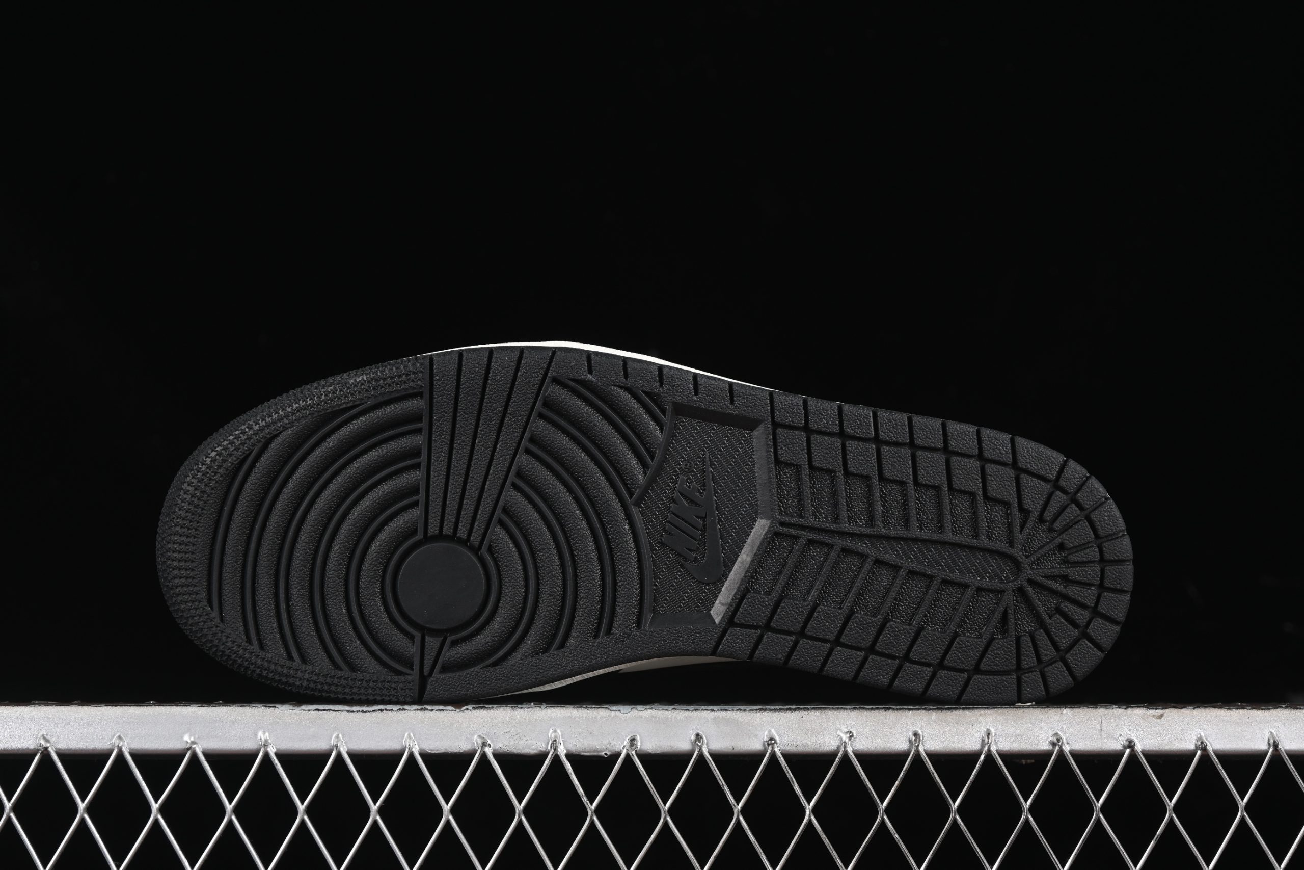 Jordan 1 dark mocha low - immagine 3