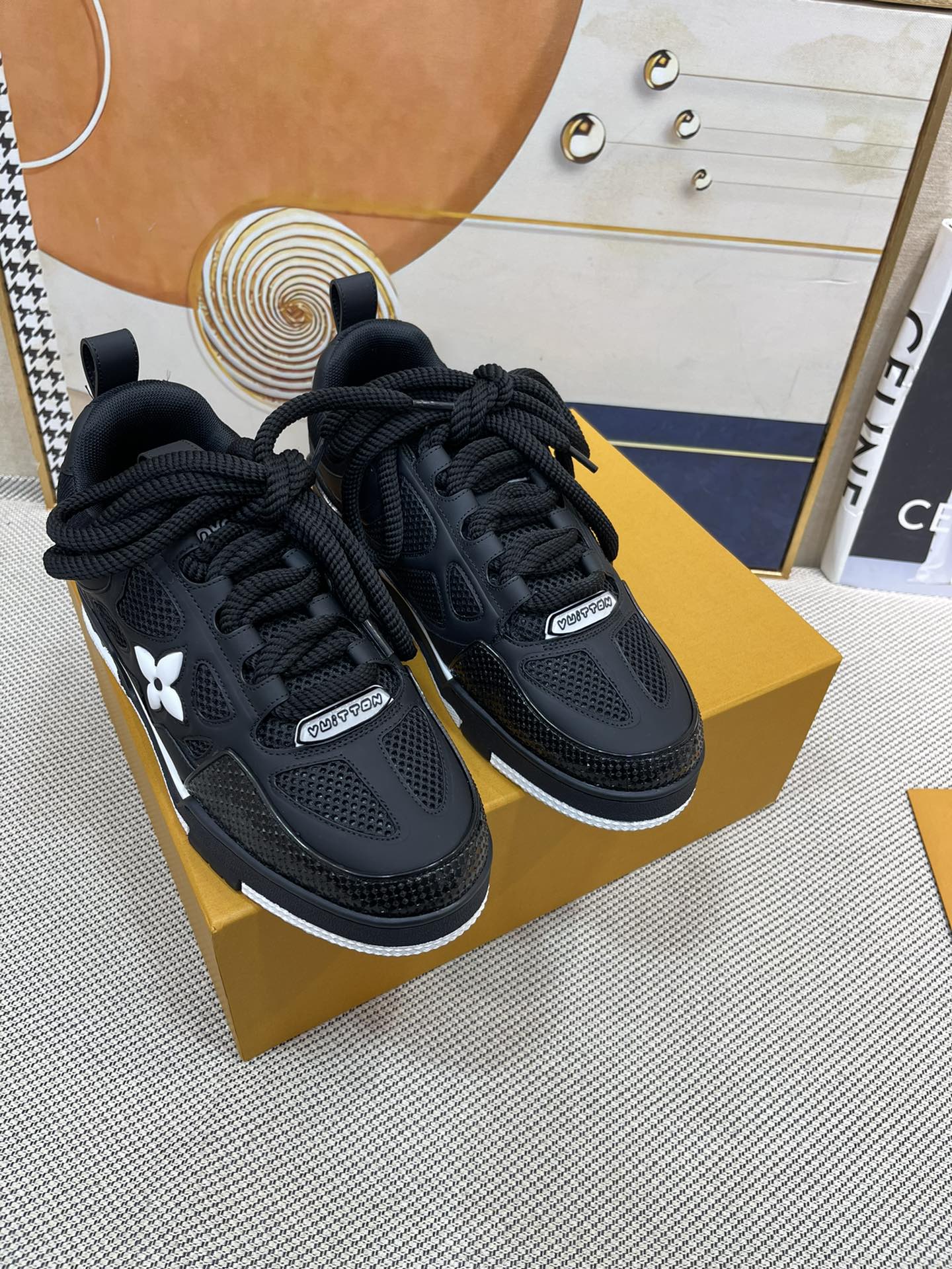 Lv skate black and white - immagine 5