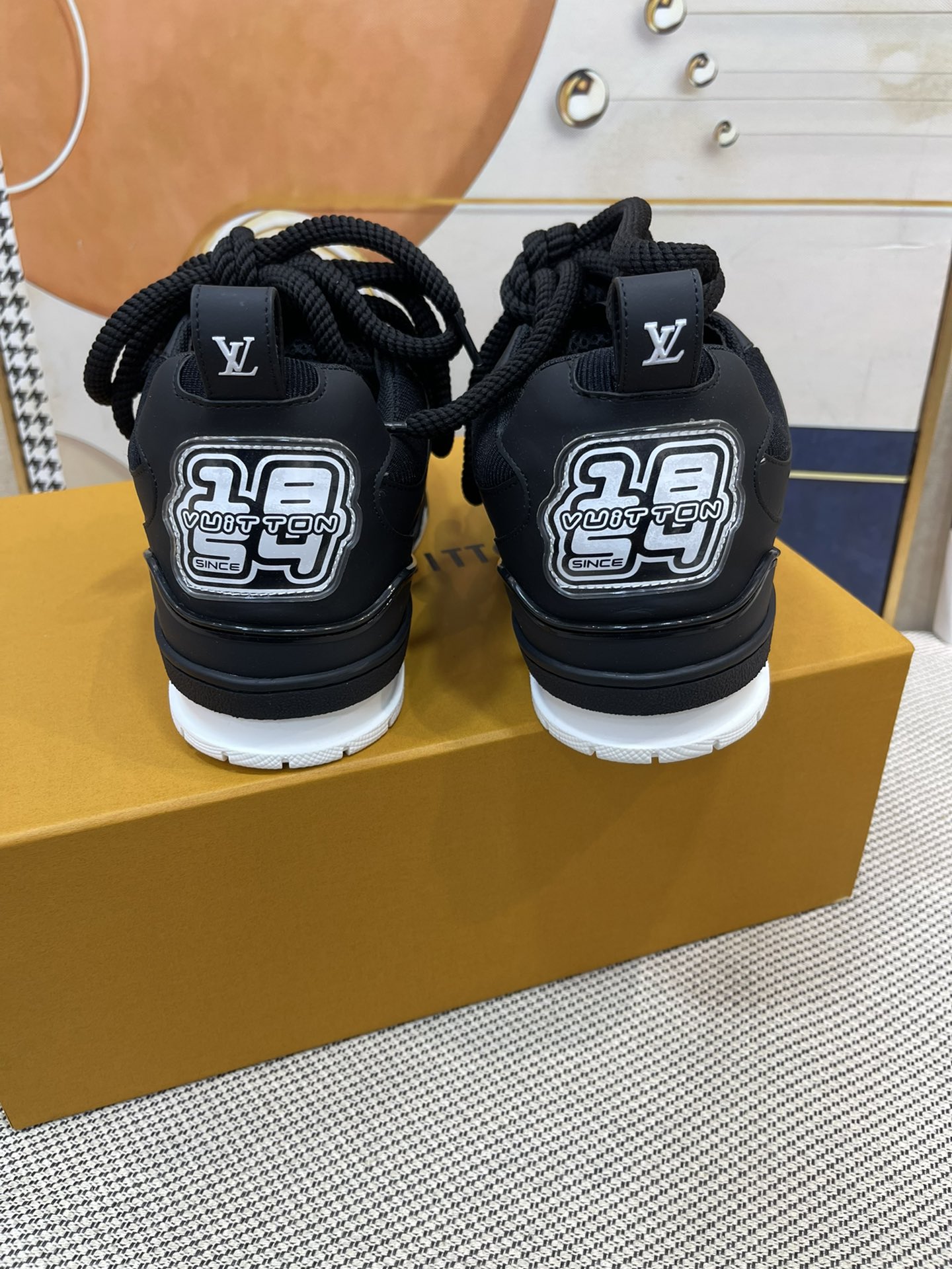 Lv skate black and white - immagine 4
