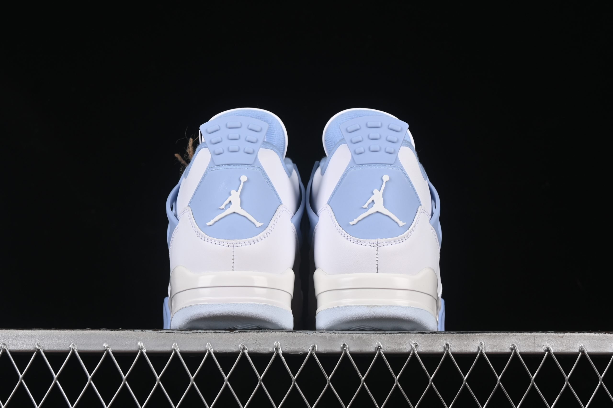 Jordan 4 "Forget me not" - immagine 6