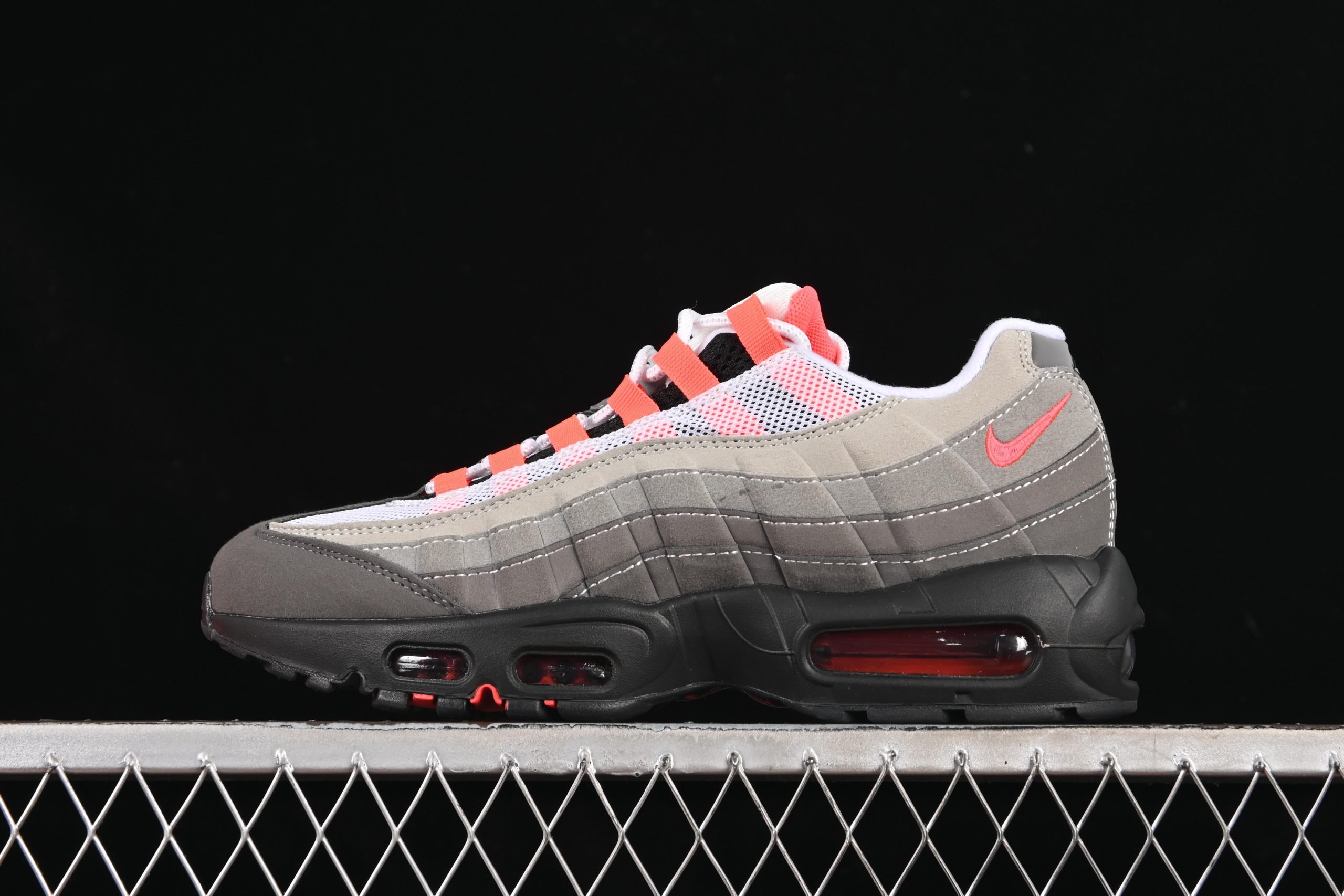 Nike air max 95 OG Solar Red - immagine 3
