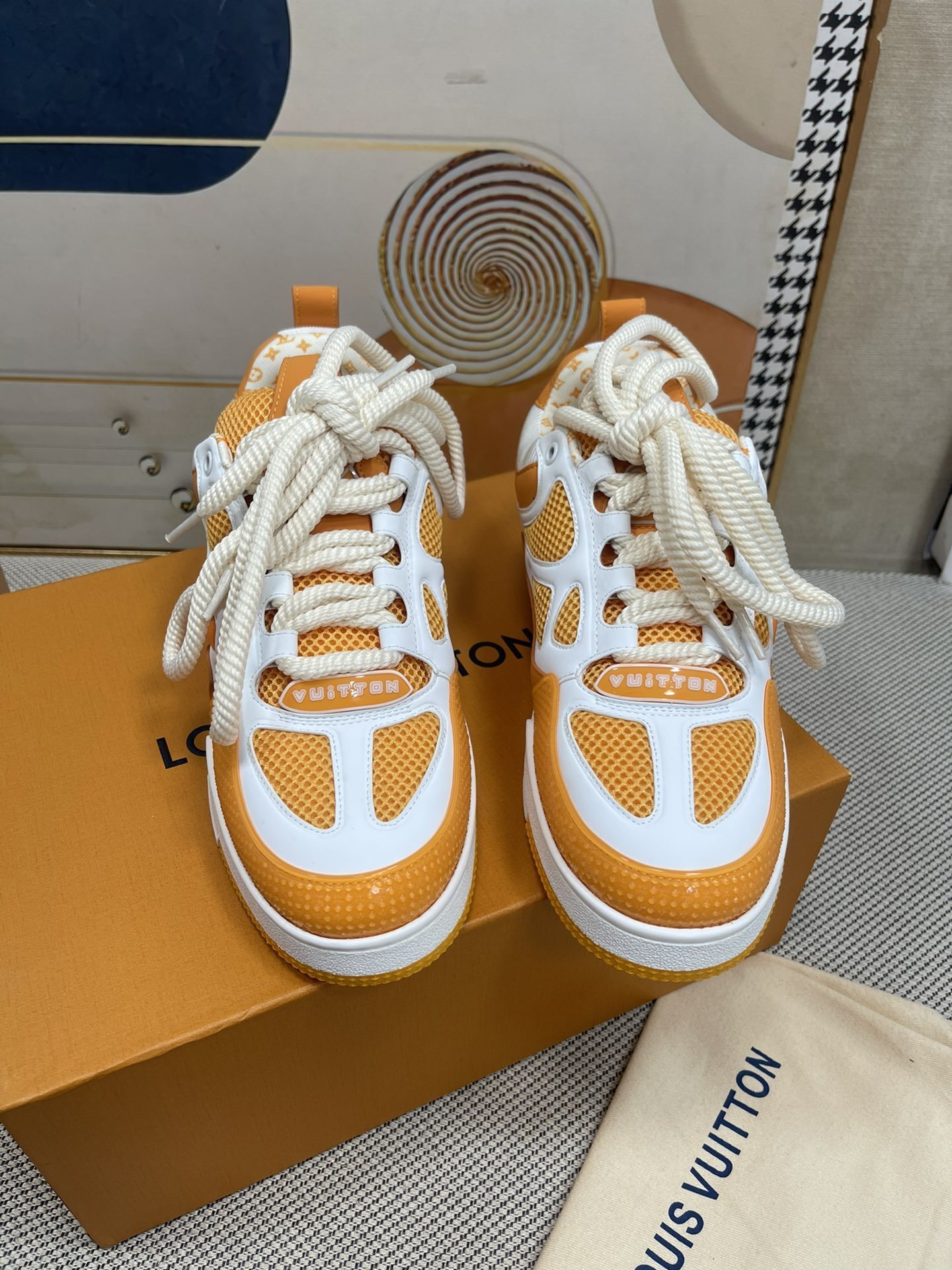 LV Skate Yellow White - immagine 2