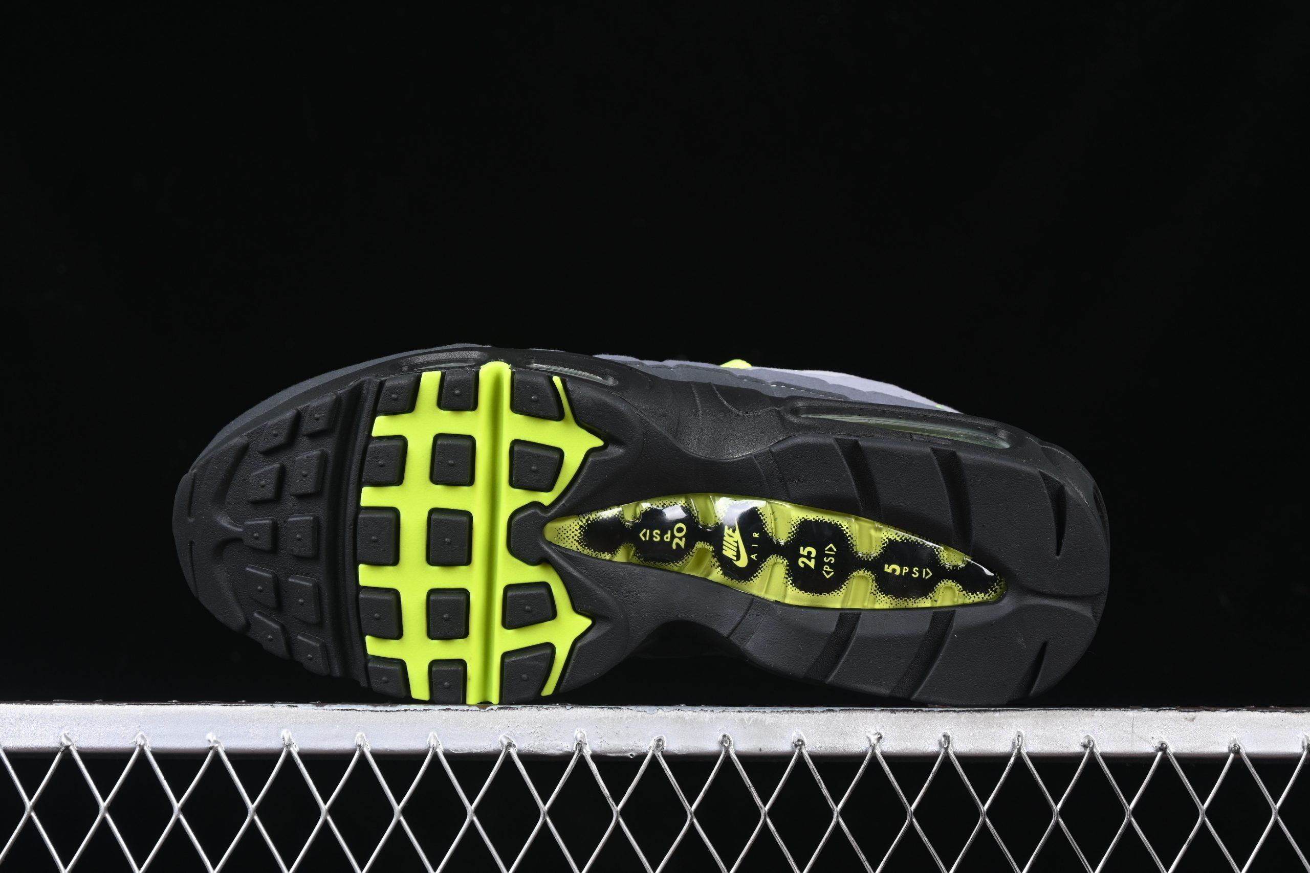 Nike air max 95 OG Neon - immagine 7