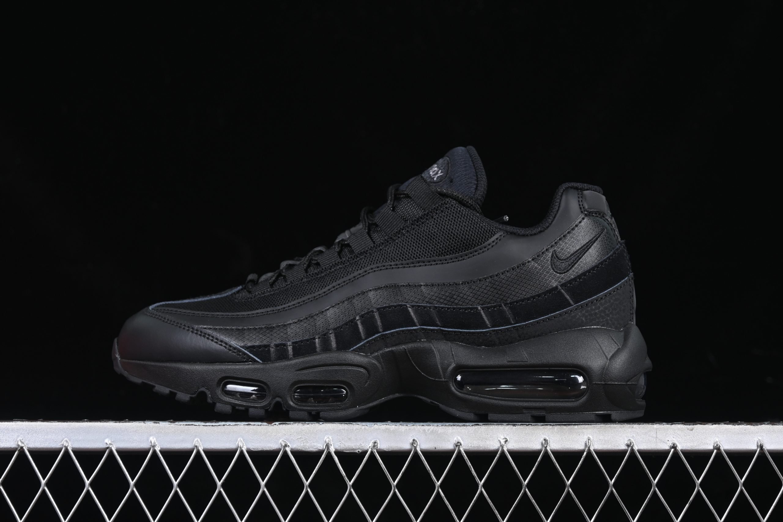 Nike air max 95 Essential Black - immagine 2