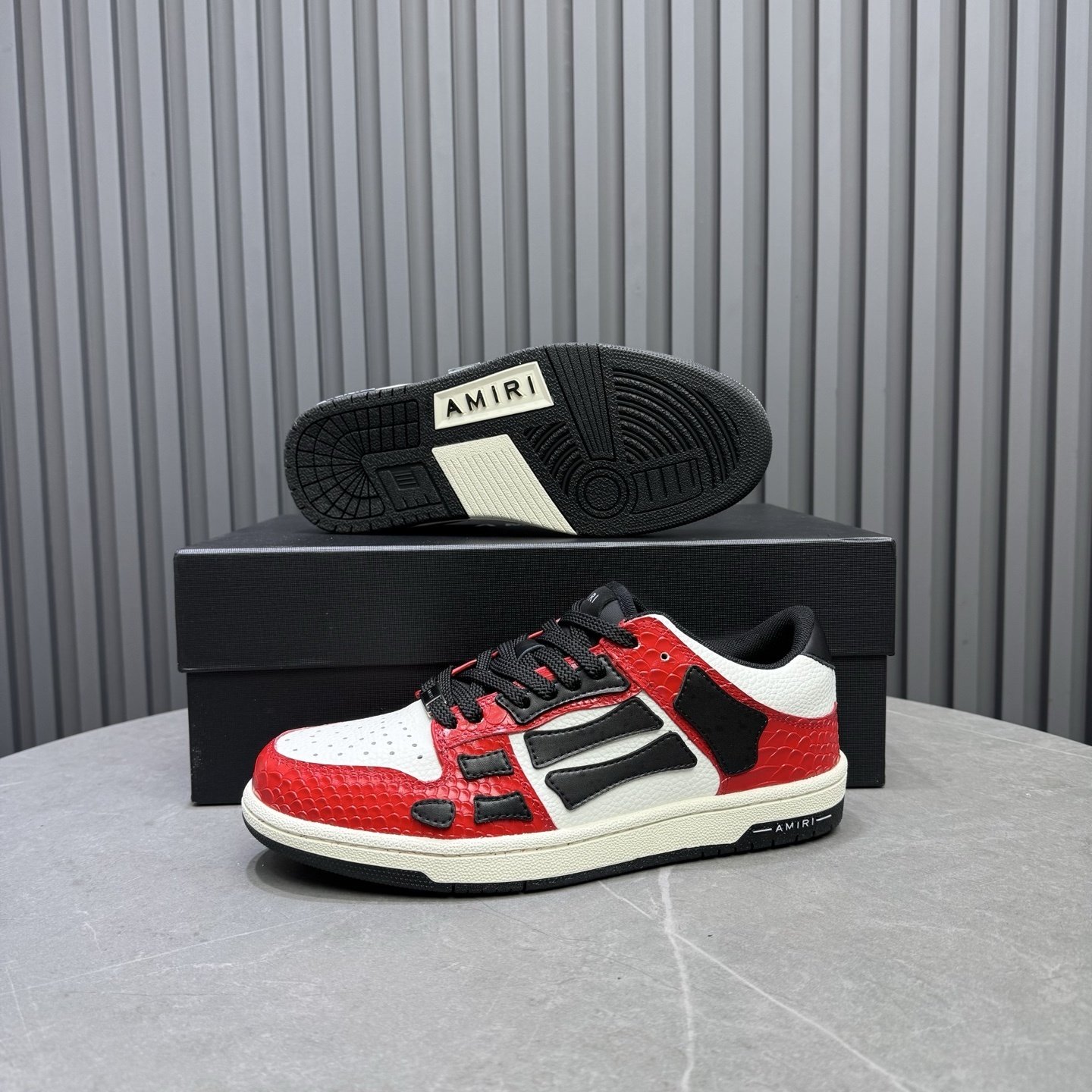 Amiri Skel Top Low Black Red Snake Effect - immagine 2