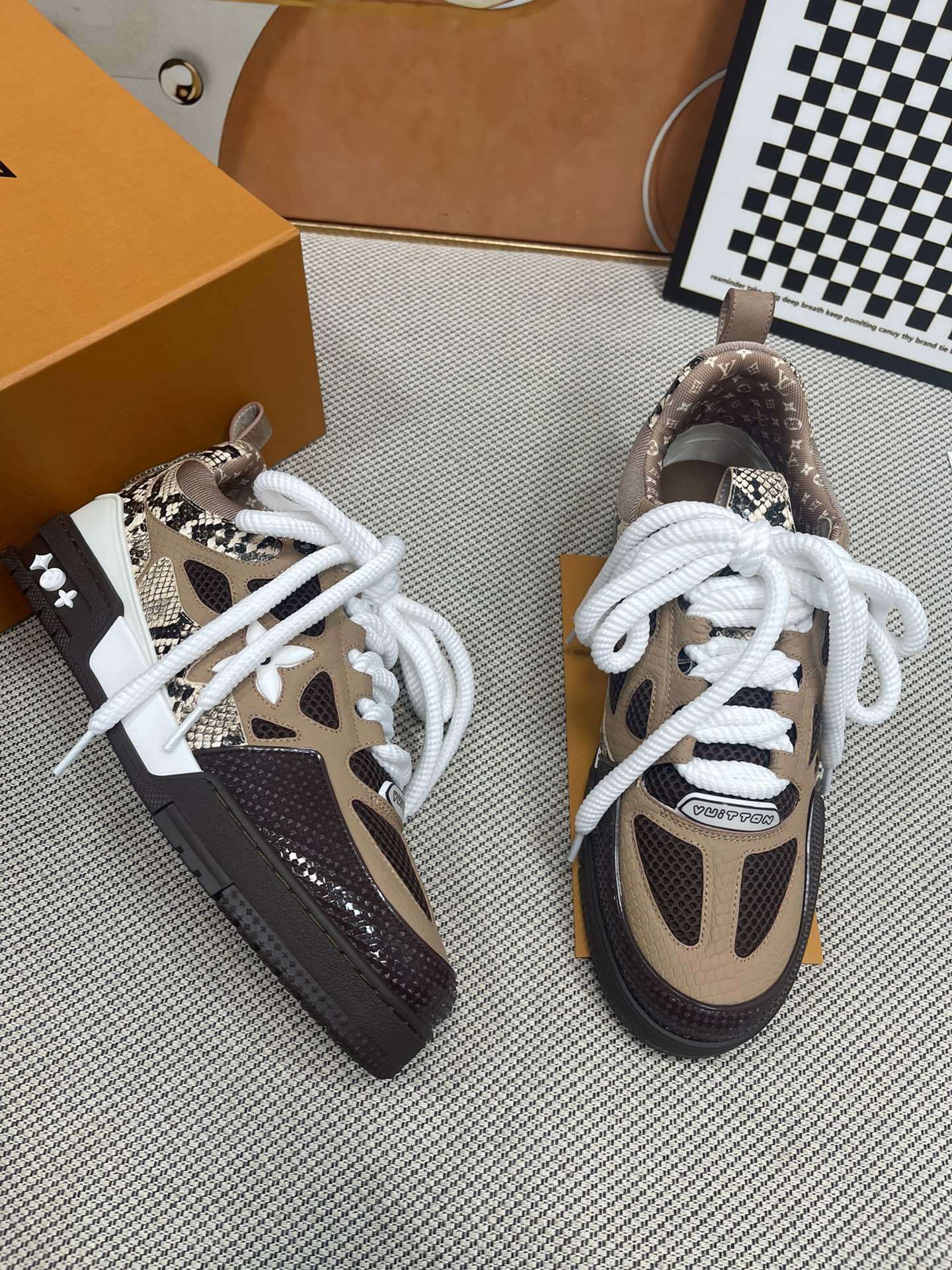 LV Skate Brown Snakeskin - immagine 7