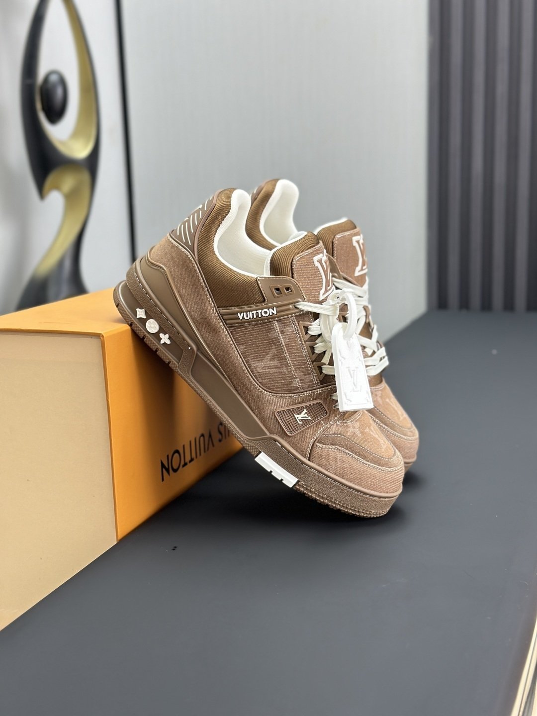 LV Trainer Monogram Canvas Brown - immagine 4