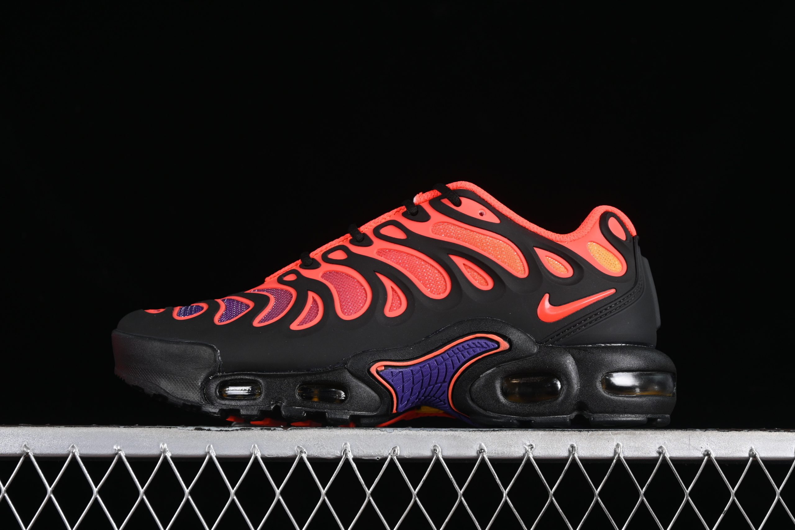 Nike Air Max Plus Drift TN 1 All Day - immagine 2