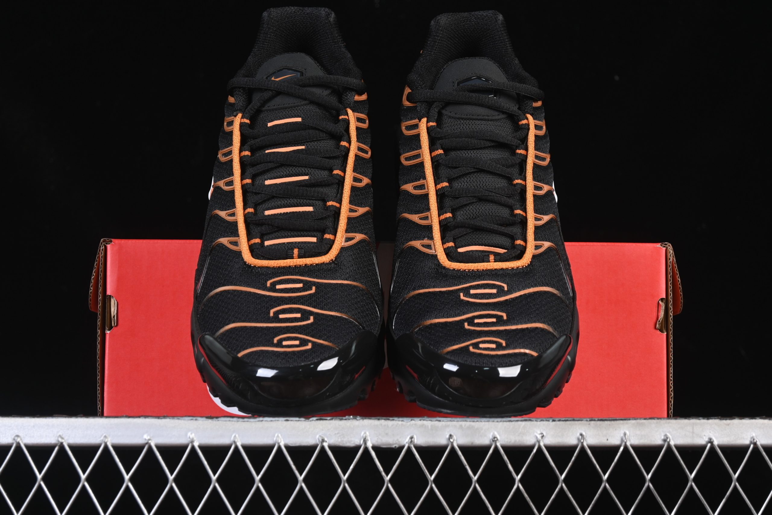Nike Air Max Plus TN 1 Dark Obsidian Monarch - immagine 5