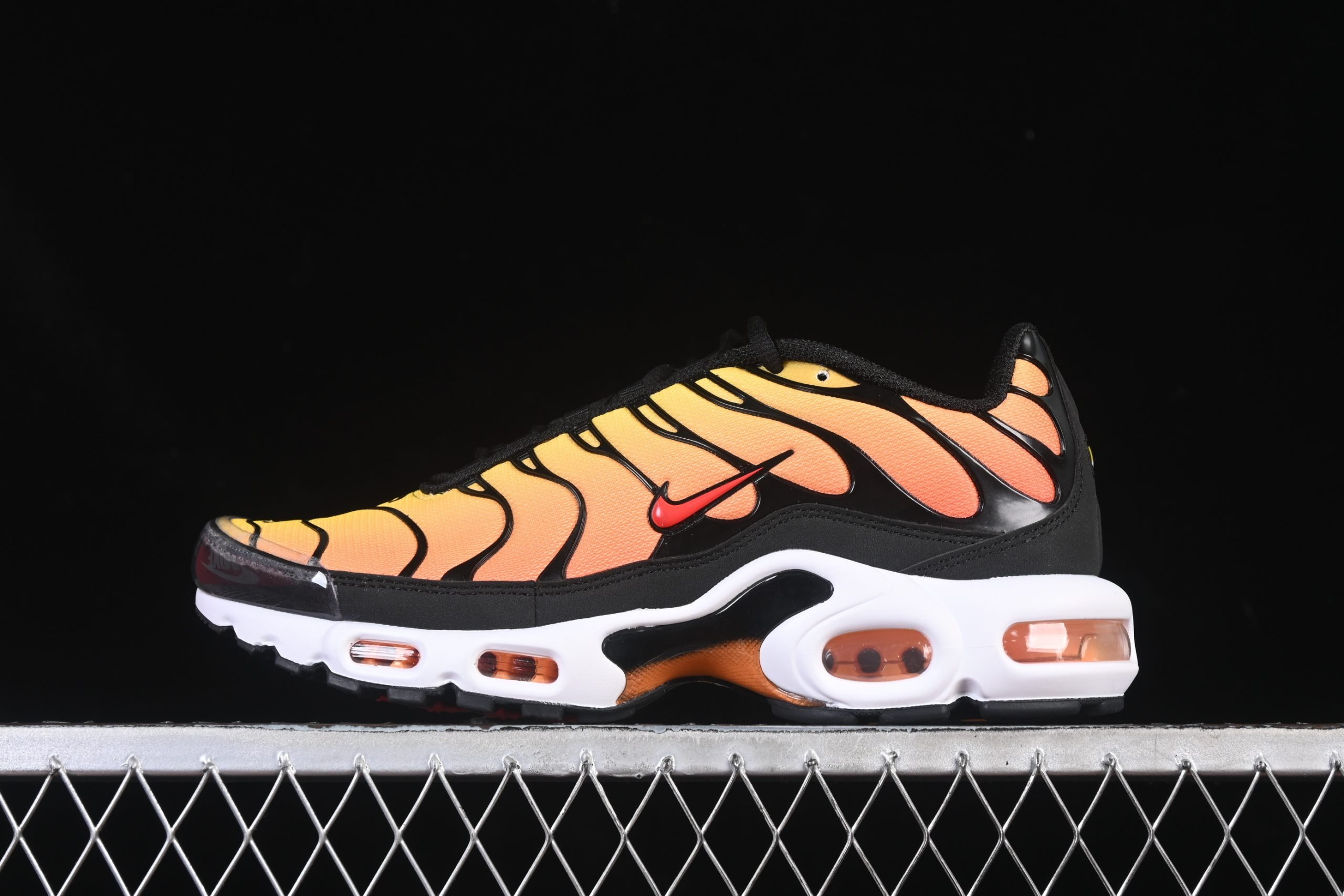 Nike Air Max Plus TN 1 Sunset - immagine 2