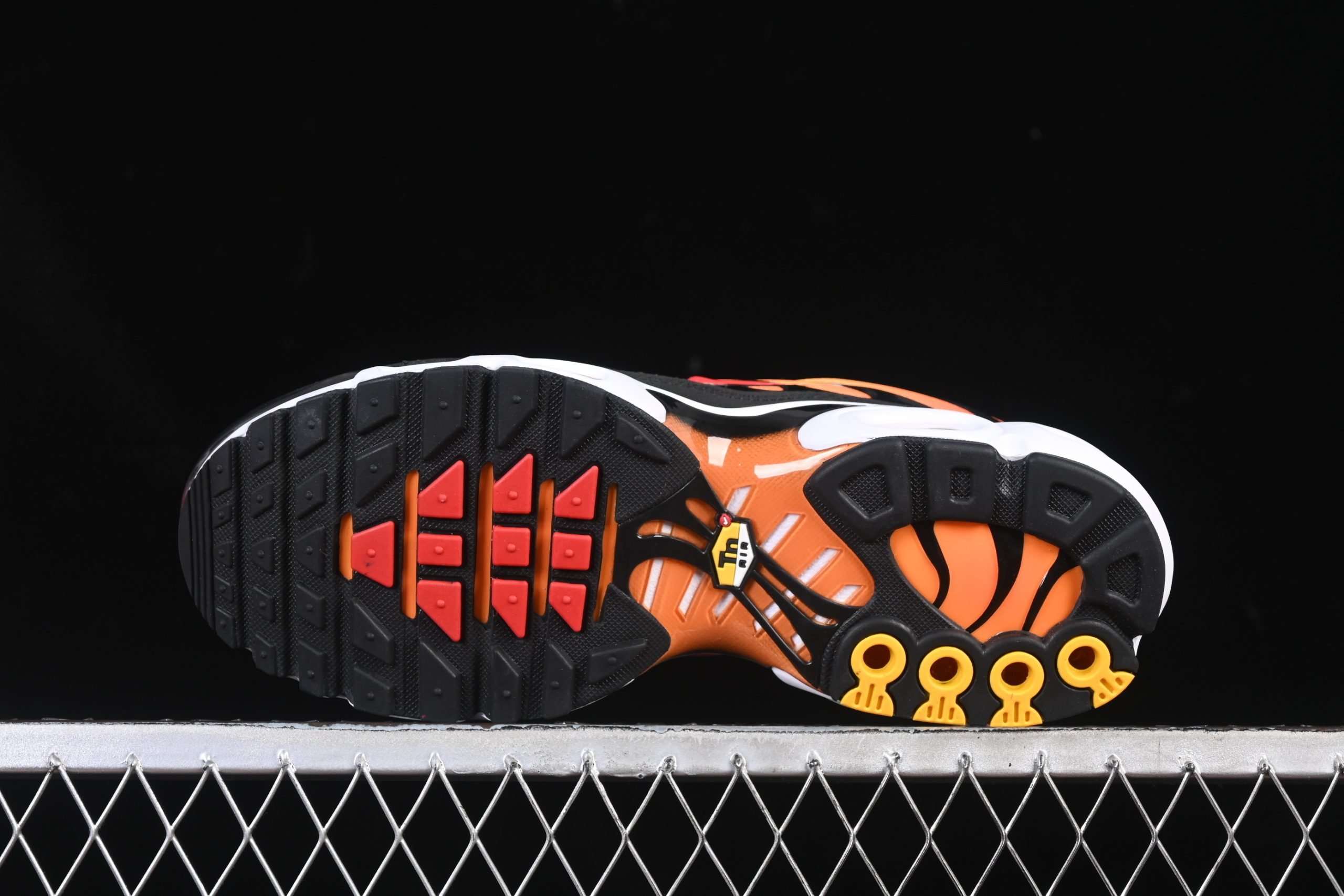 Nike Air Max Plus TN 1 Sunset - immagine 3