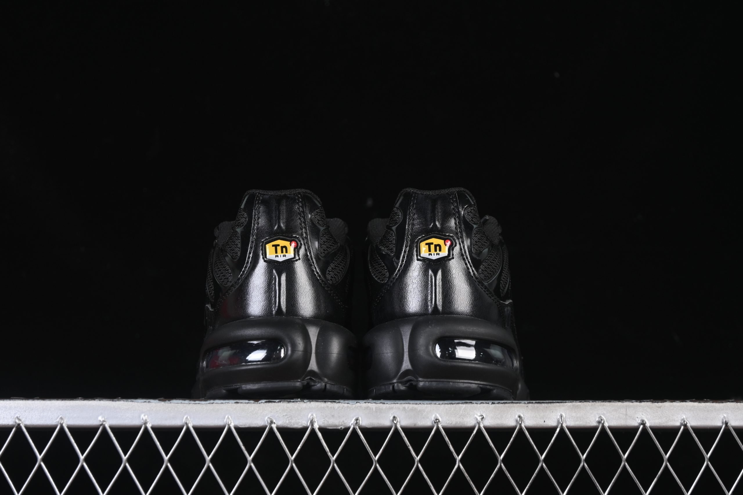 Nike Air Max Plus TN Triple Black - immagine 4