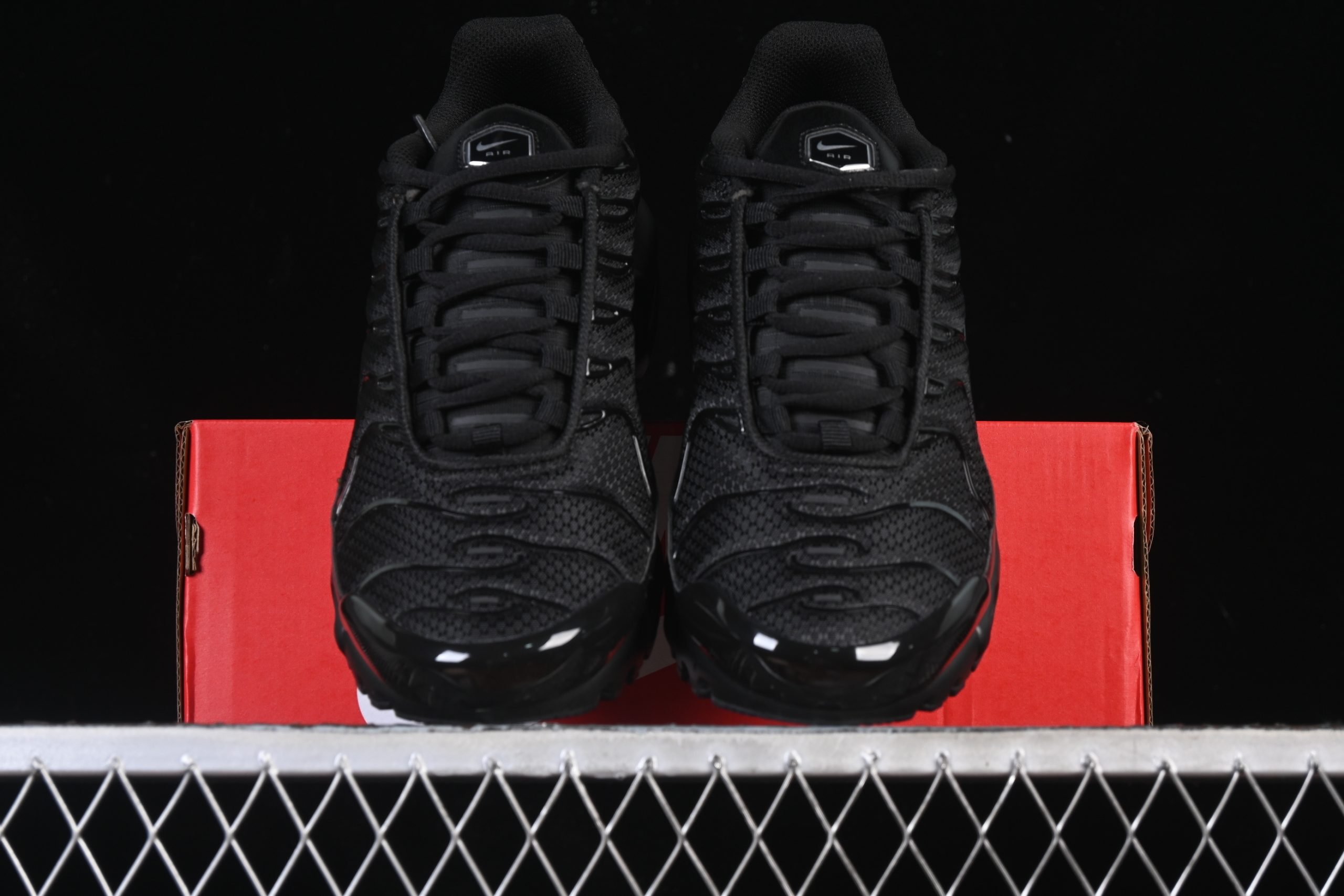 Nike Air Max Plus TN Triple Black - immagine 5