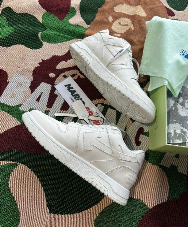 Off white out of office for walking - immagine 3