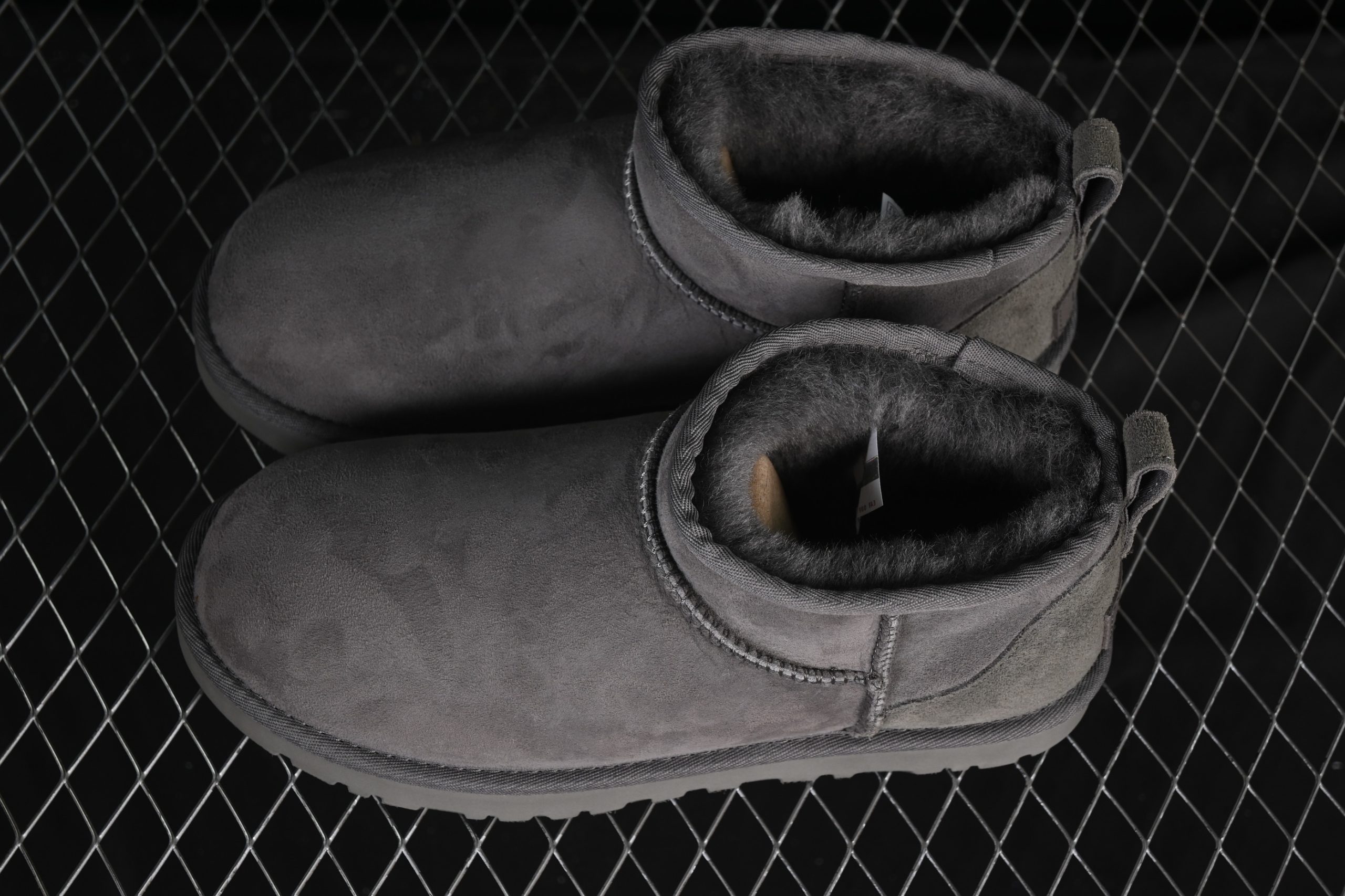 UGG Classic Ultra Mini Grey - immagine 6