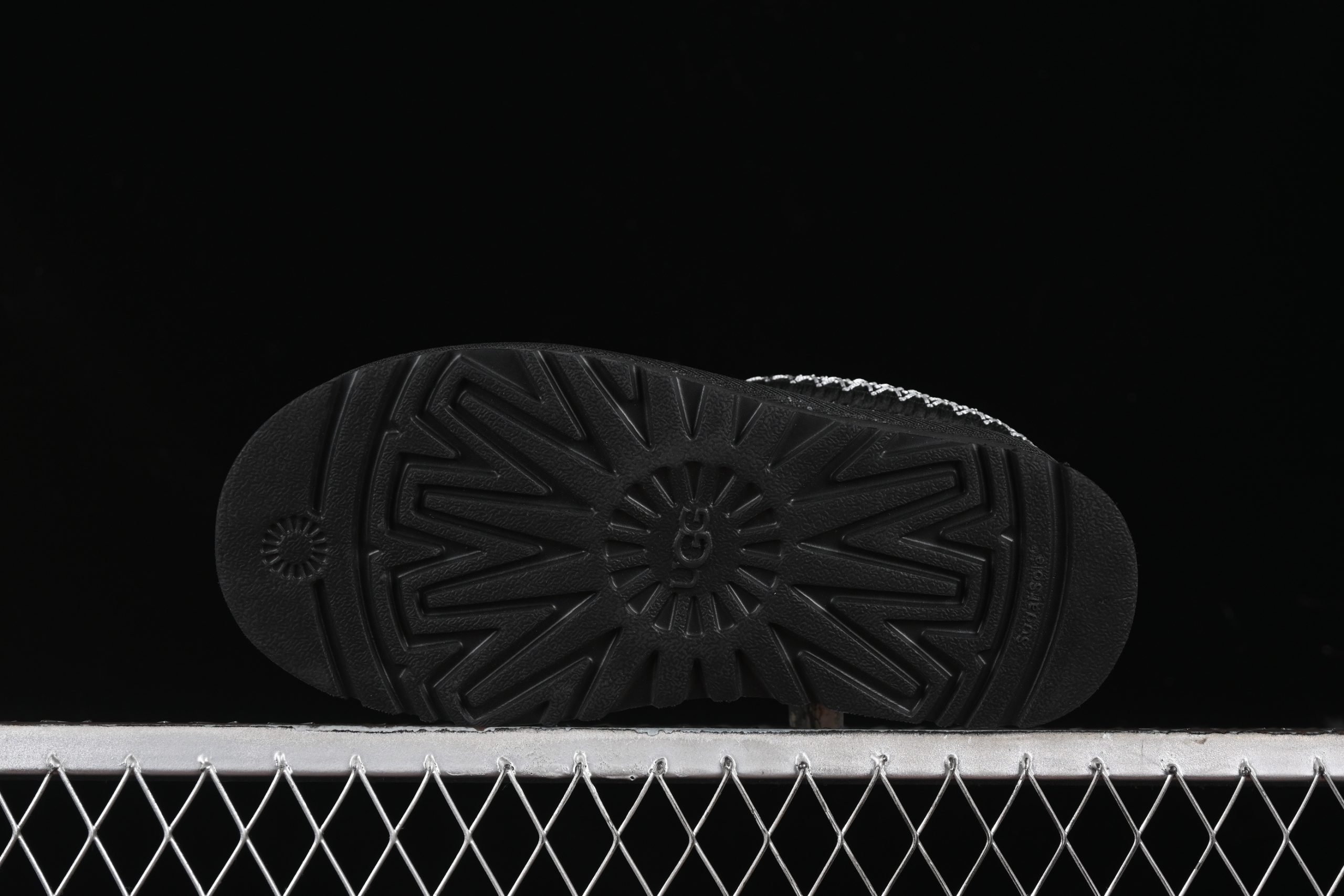 UGG Tazz Platform Black - immagine 3