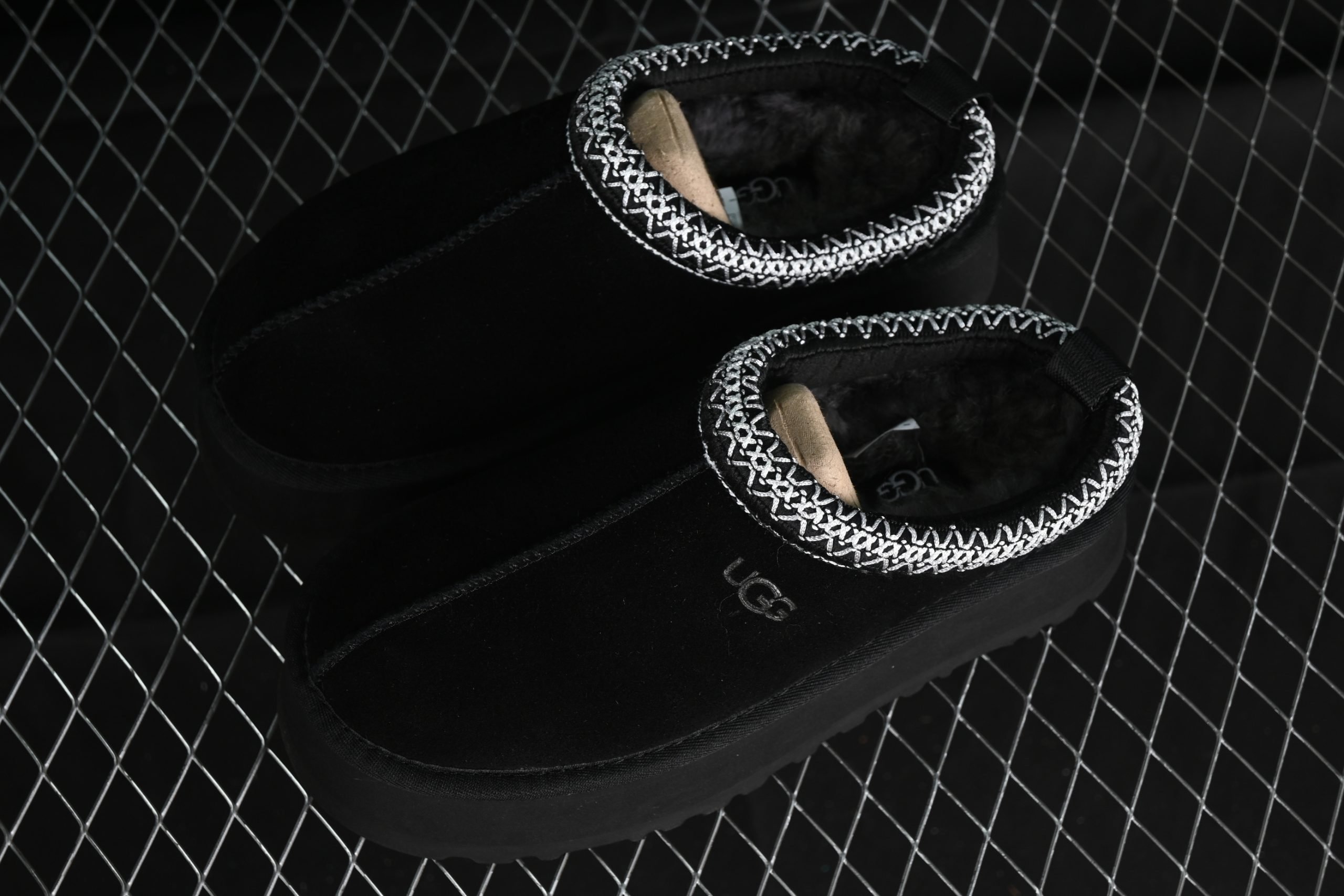 UGG Tazz Platform Black - immagine 6