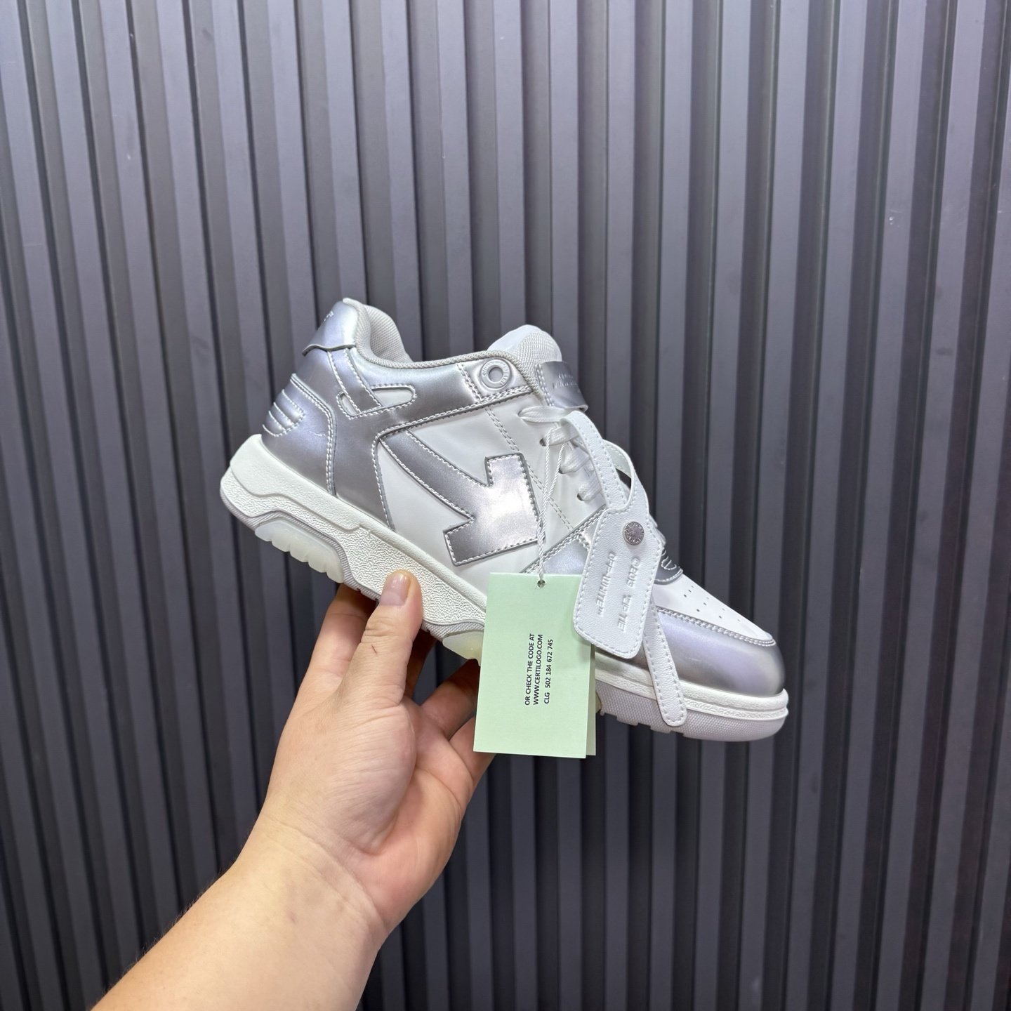 Off-White Out Of Office Silver White - immagine 4