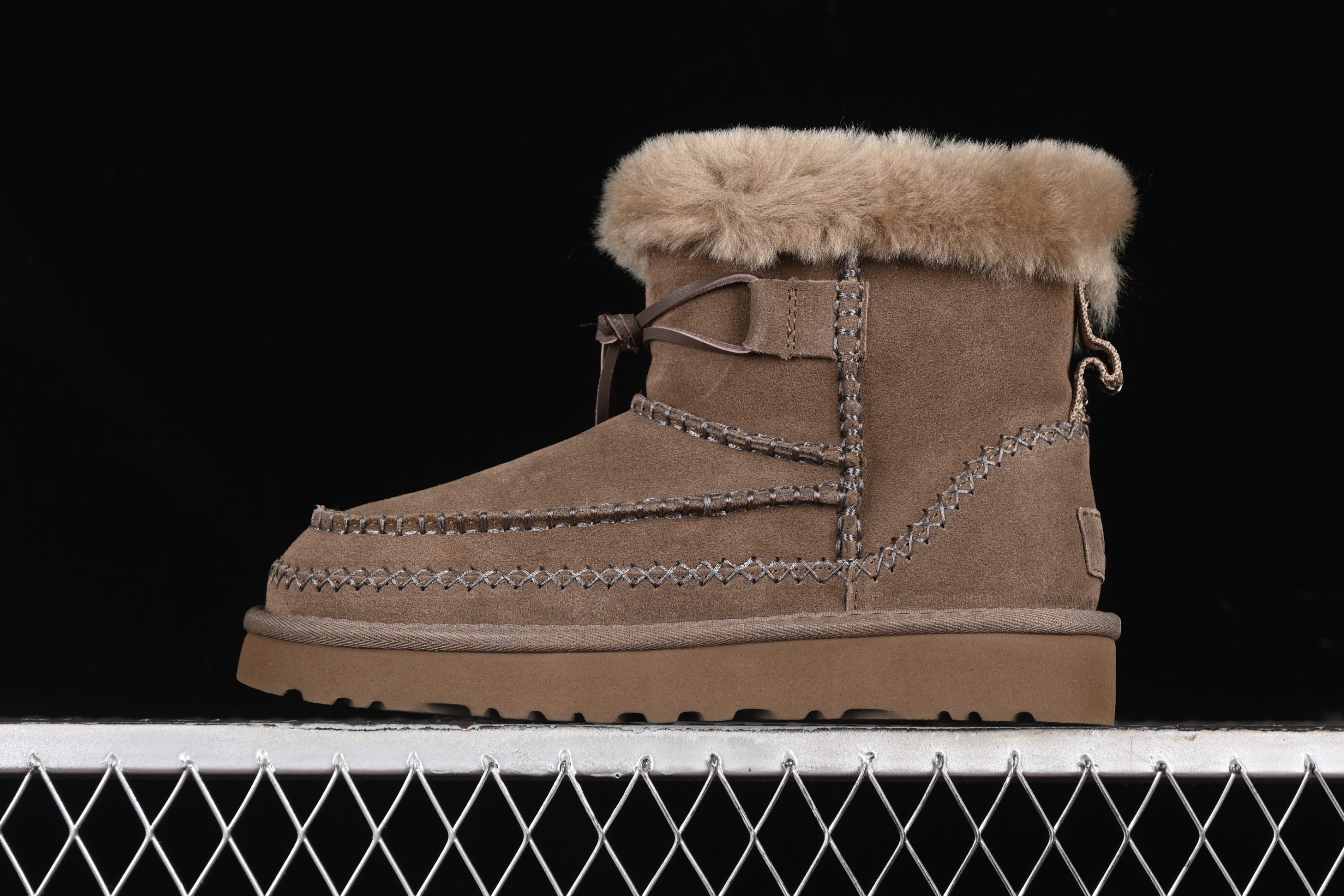 UGG Classic Mini Alpine Hickory - immagine 2