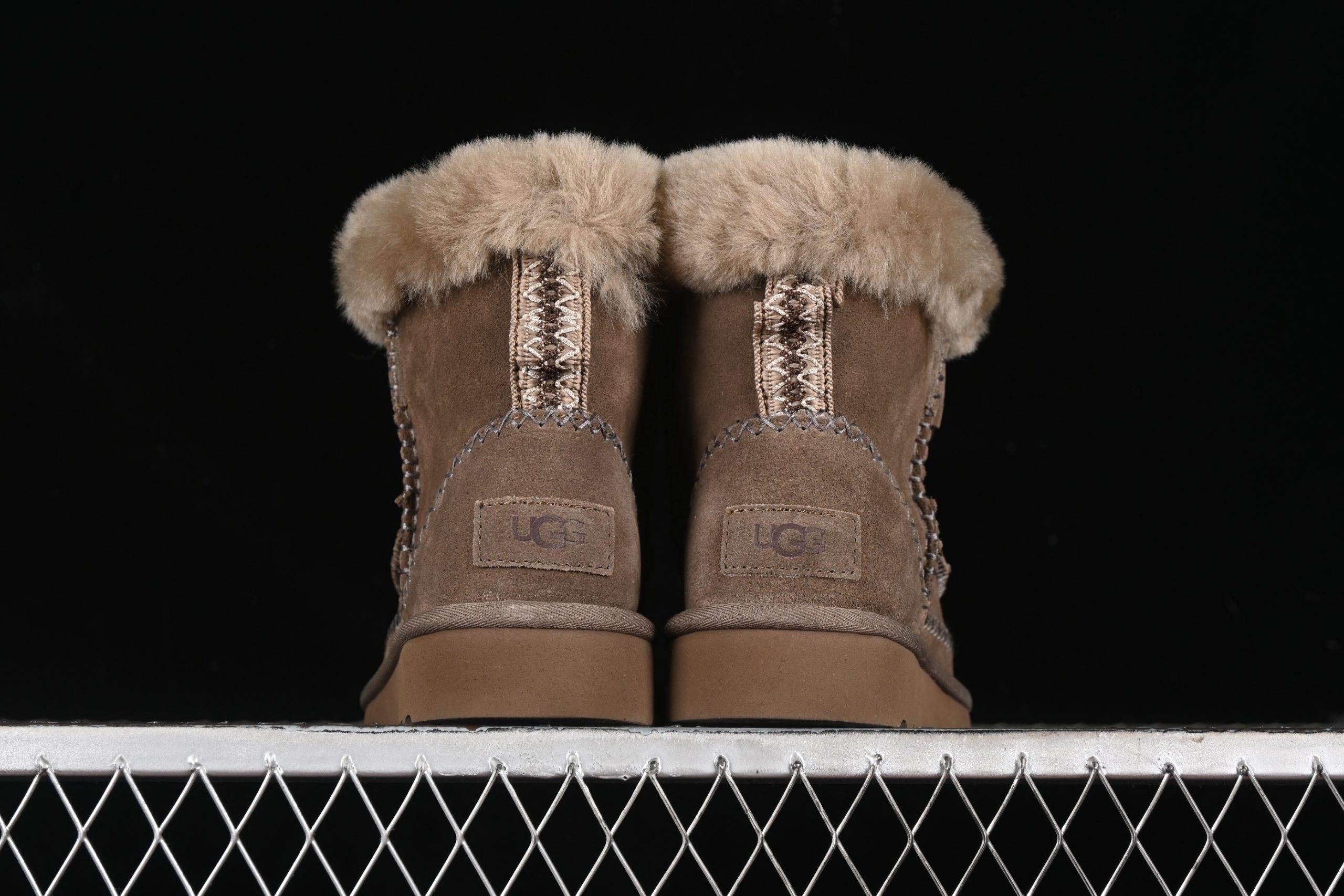 UGG Classic Mini Alpine Hickory - immagine 4