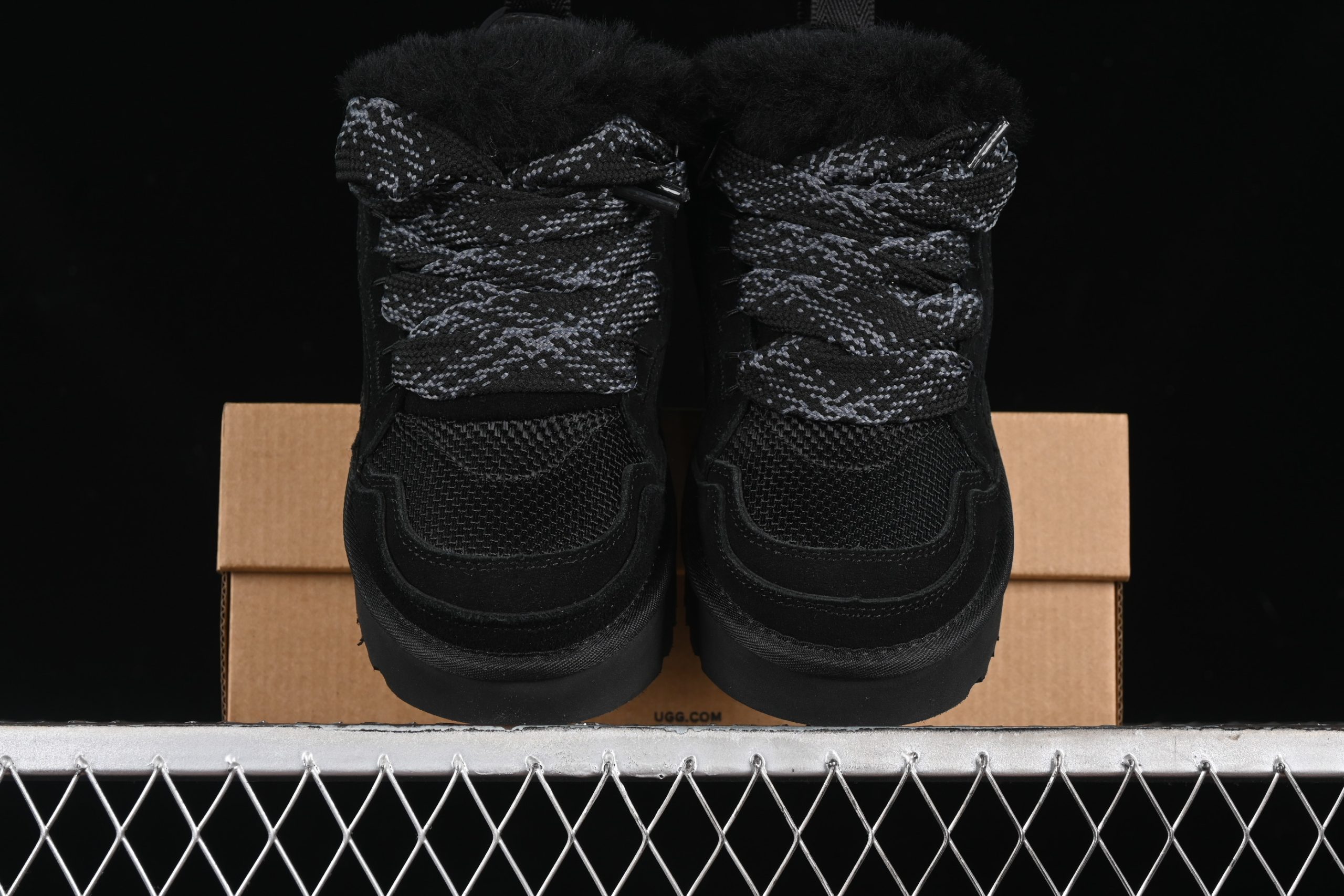UGG Lowmel Black - immagine 5