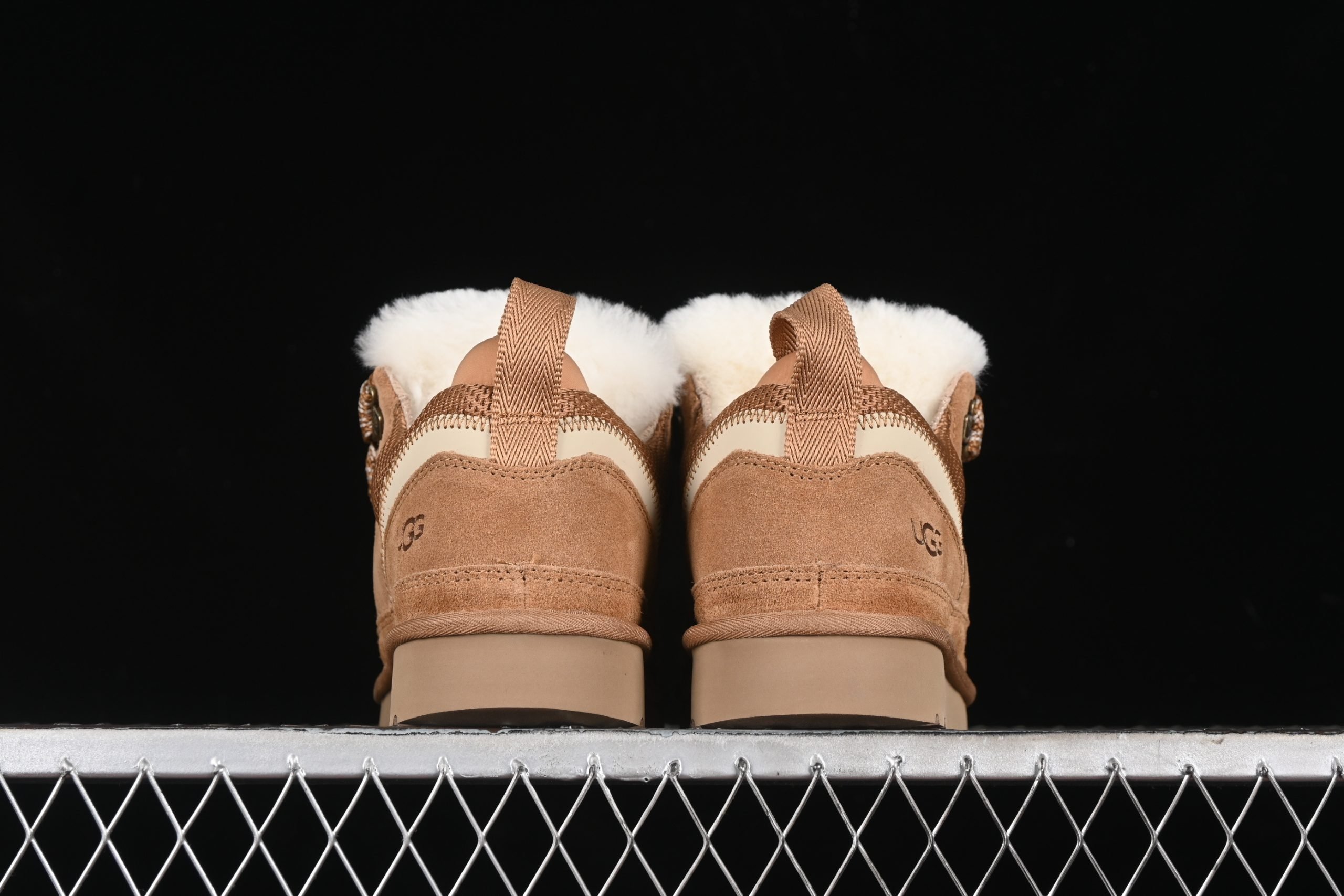 UGG Lowmel Chestnut - immagine 4