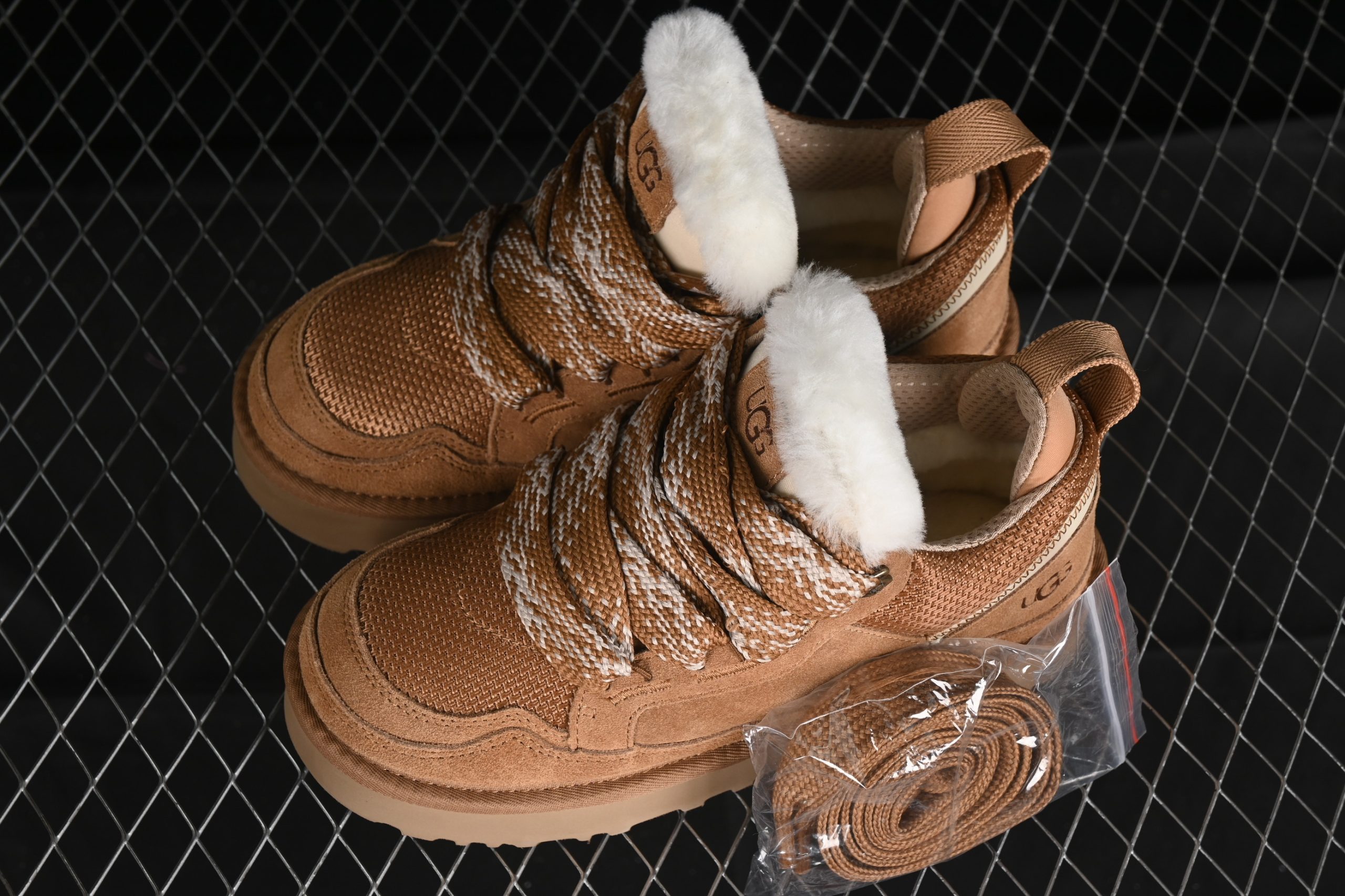 UGG Lowmel Chestnut - immagine 6