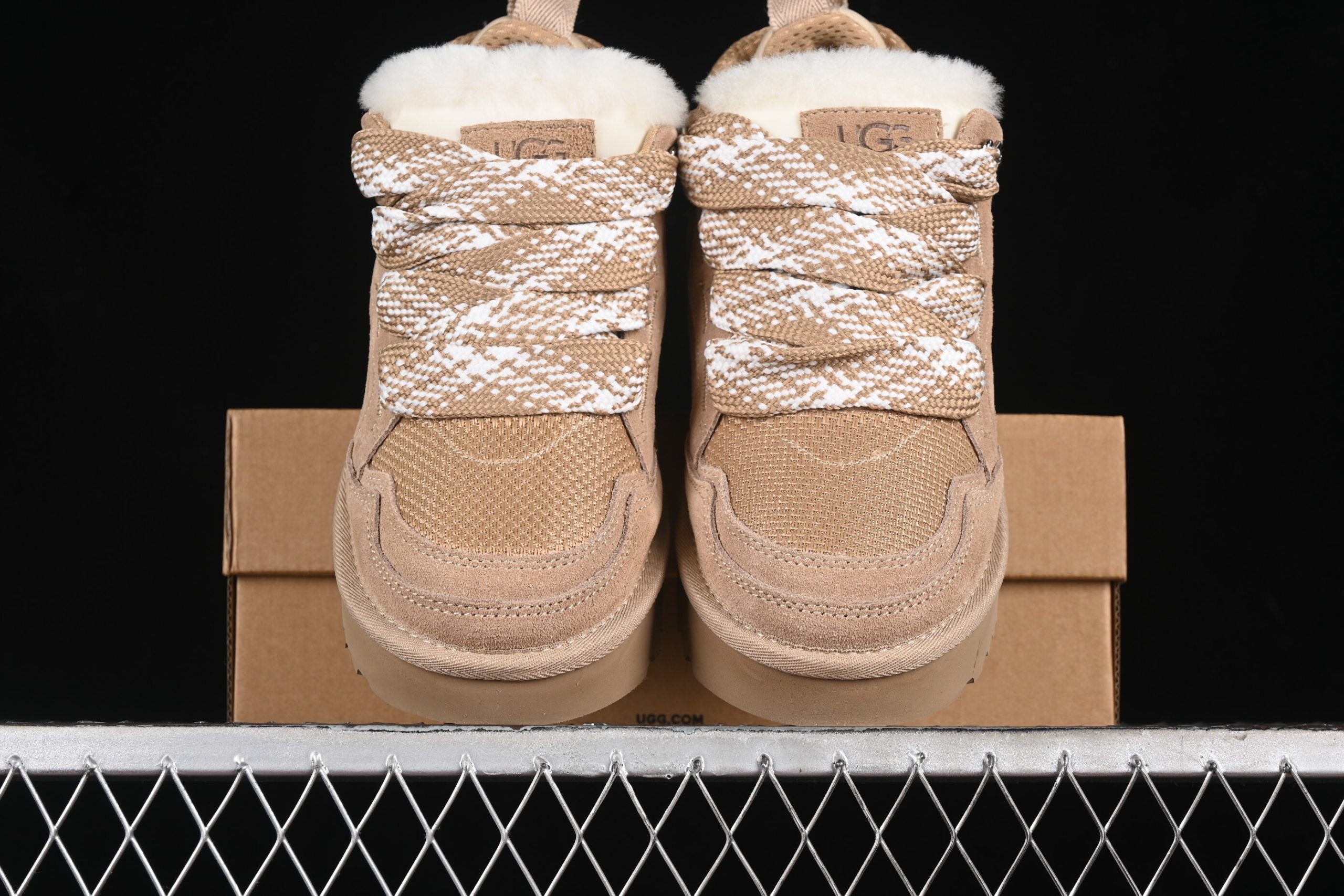 UGG Lowmel Sand - immagine 5