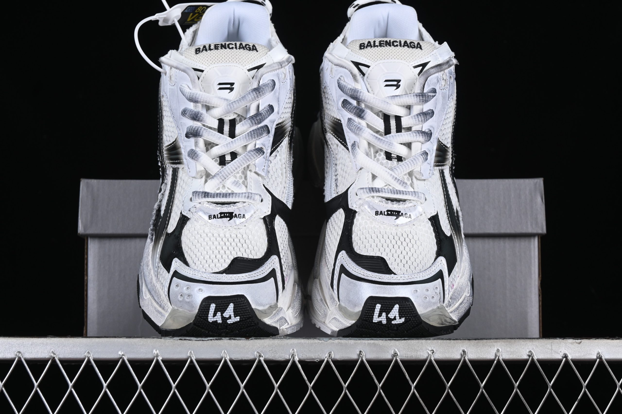 Balenciaga Runner Gardient White Black - immagine 6