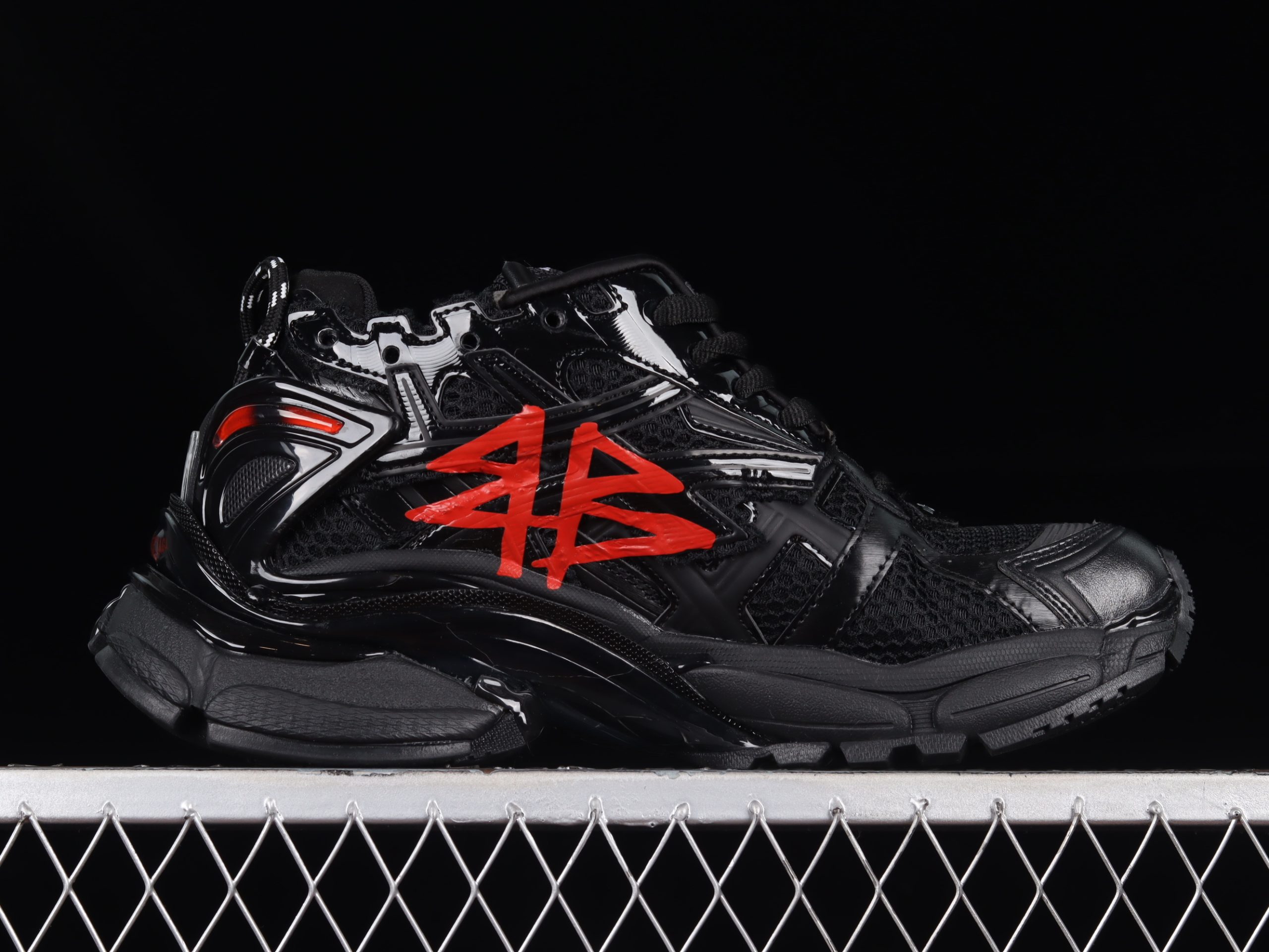 Balenciaga Runner Graffiti Black Red - immagine 3
