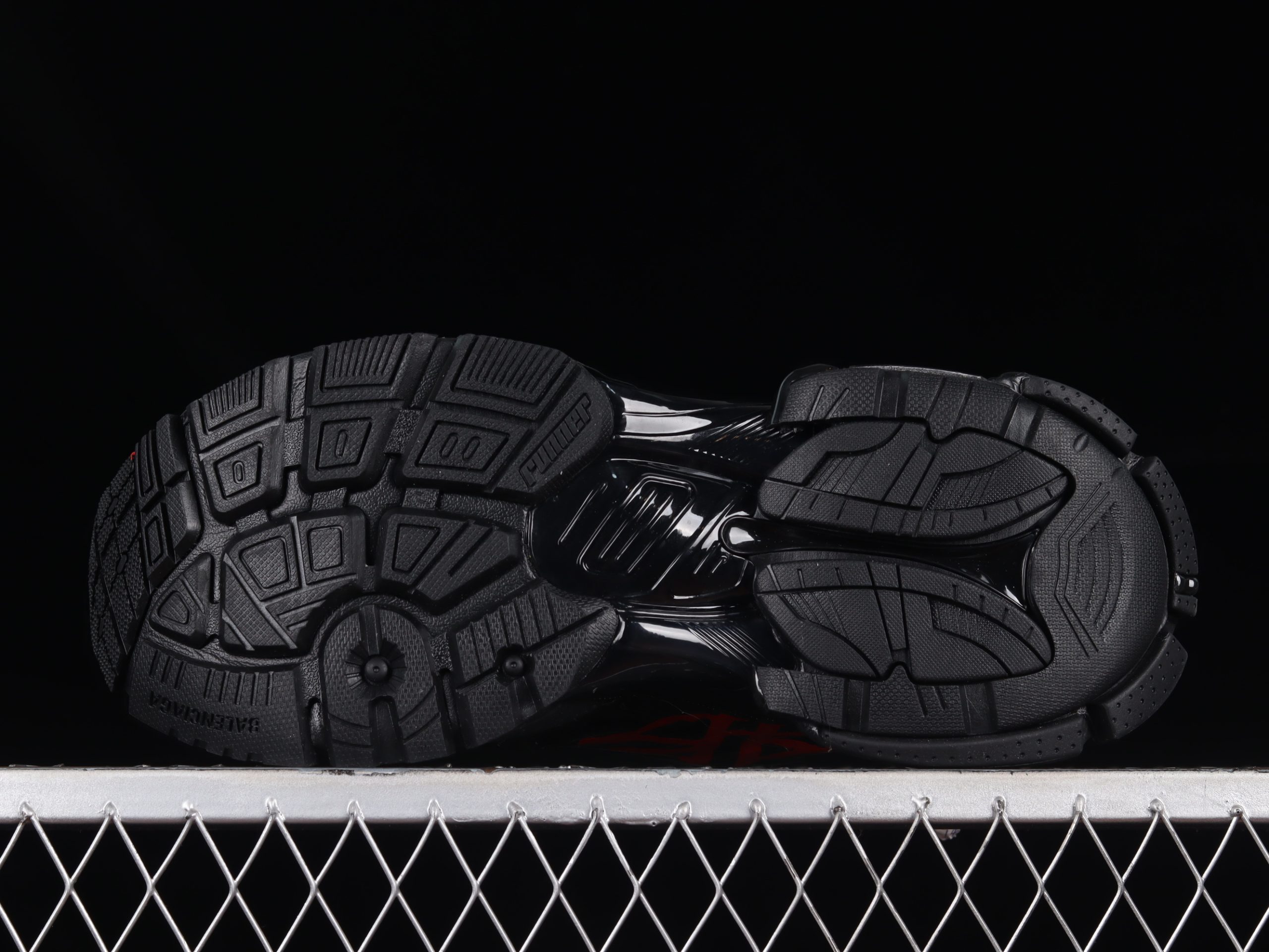 Balenciaga Runner Graffiti Black Red - immagine 4
