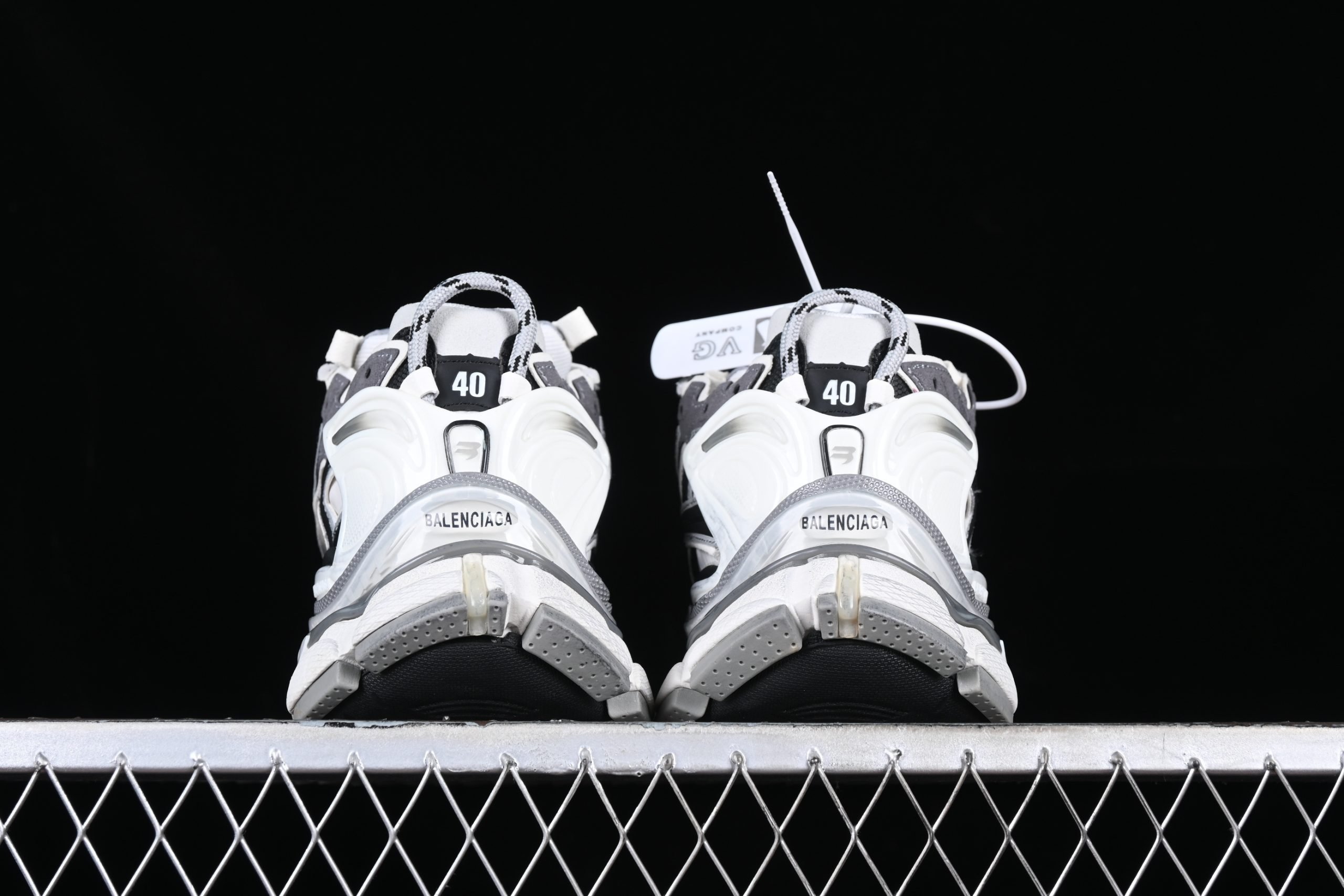 Balenciaga Runner Grey White Black - immagine 5