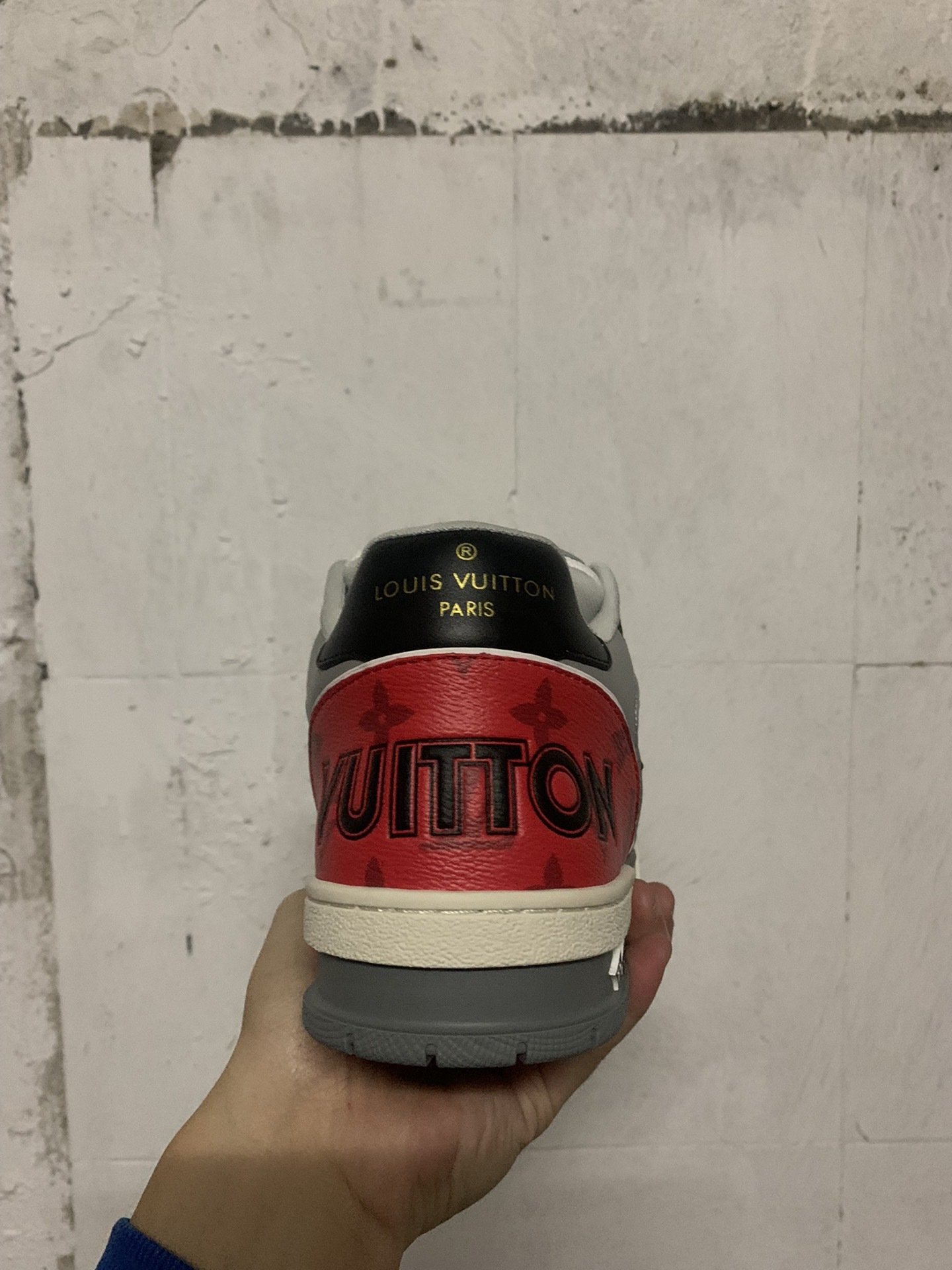 LV Skate Black Red Monogram Flower - immagine 4