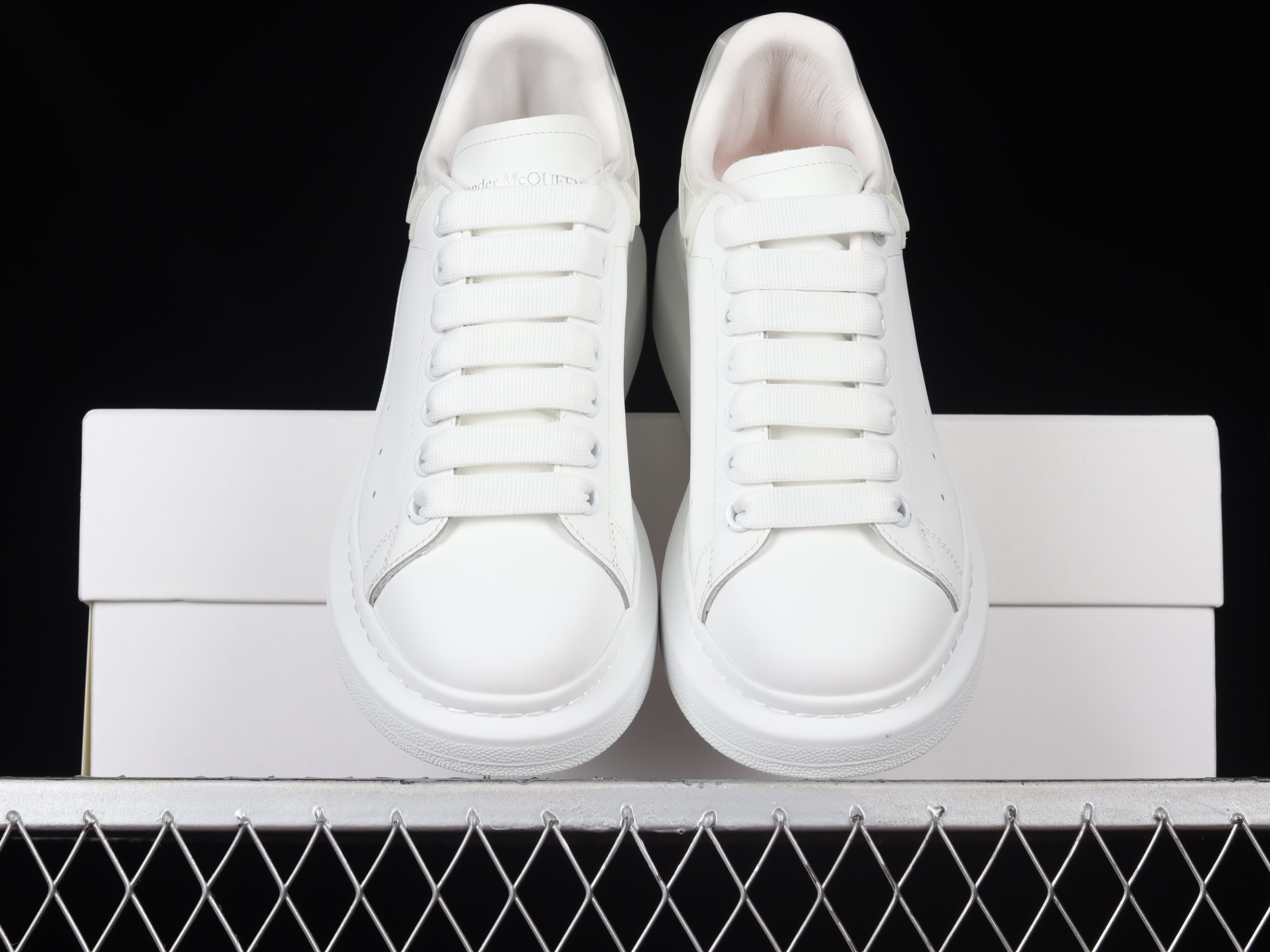 McQueen Oversized Bianco Traslucido - immagine 6