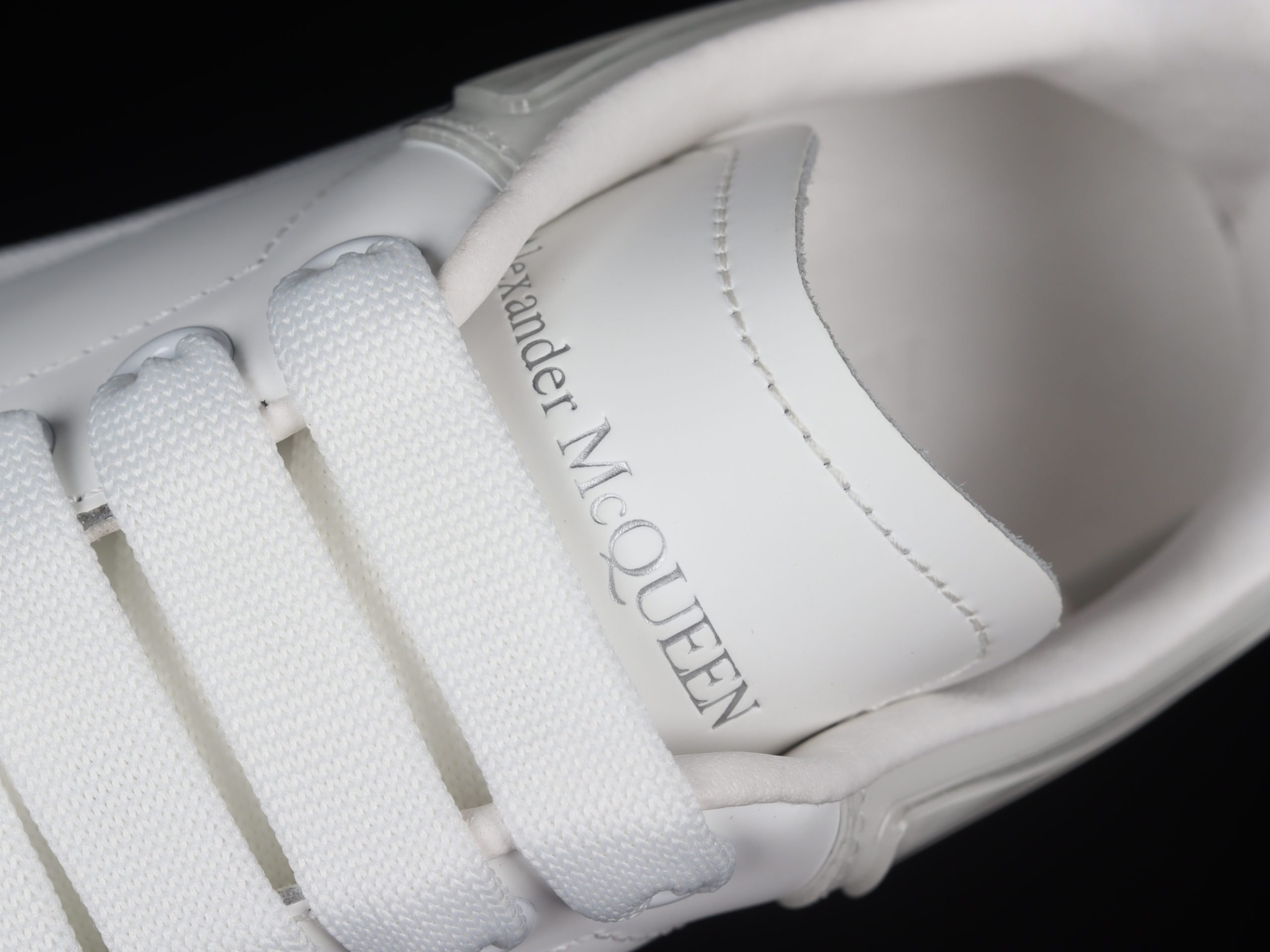 McQueen Oversized Bianco Traslucido - immagine 8