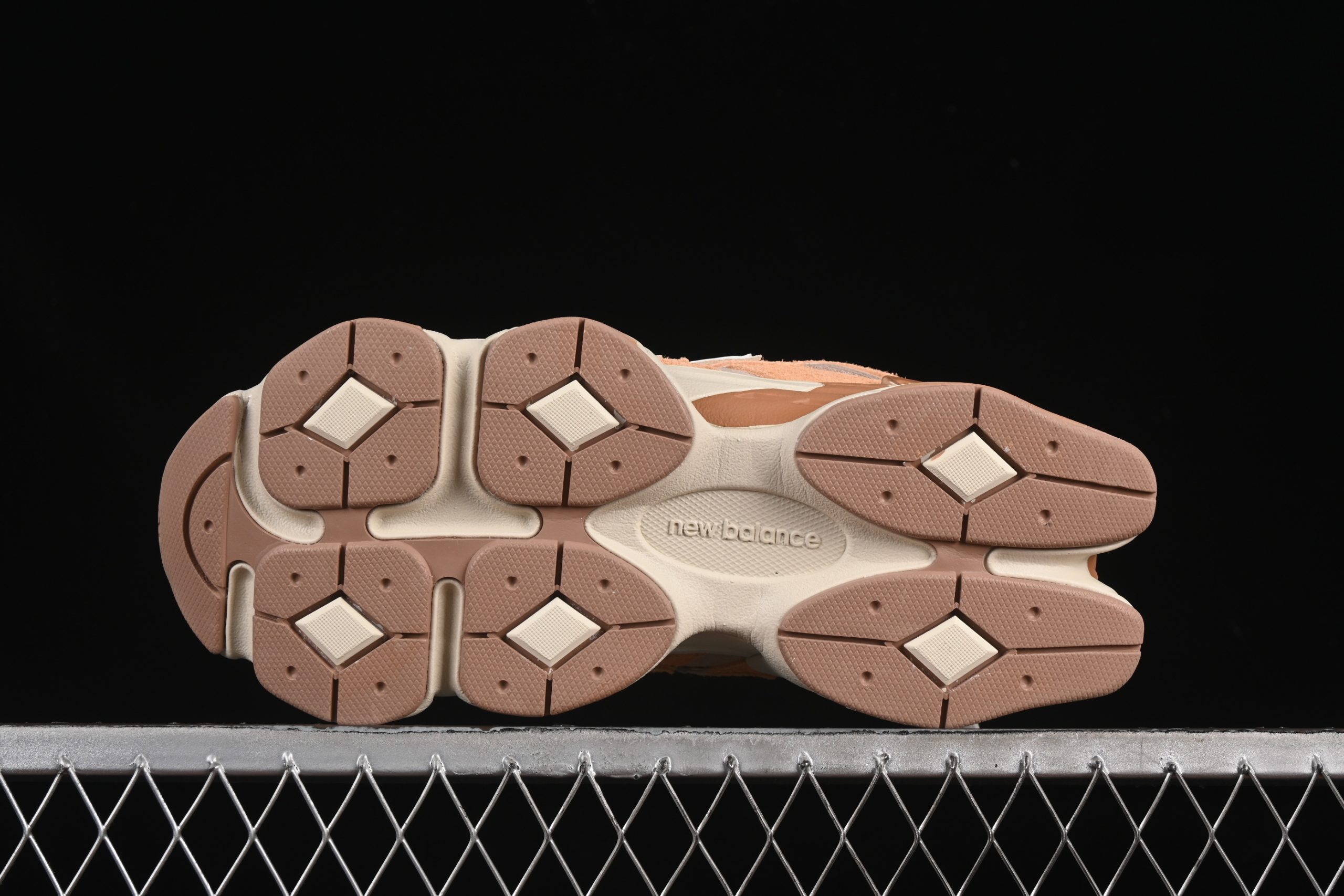 New Balance 9060 Flat Taupe Copper - immagine 3