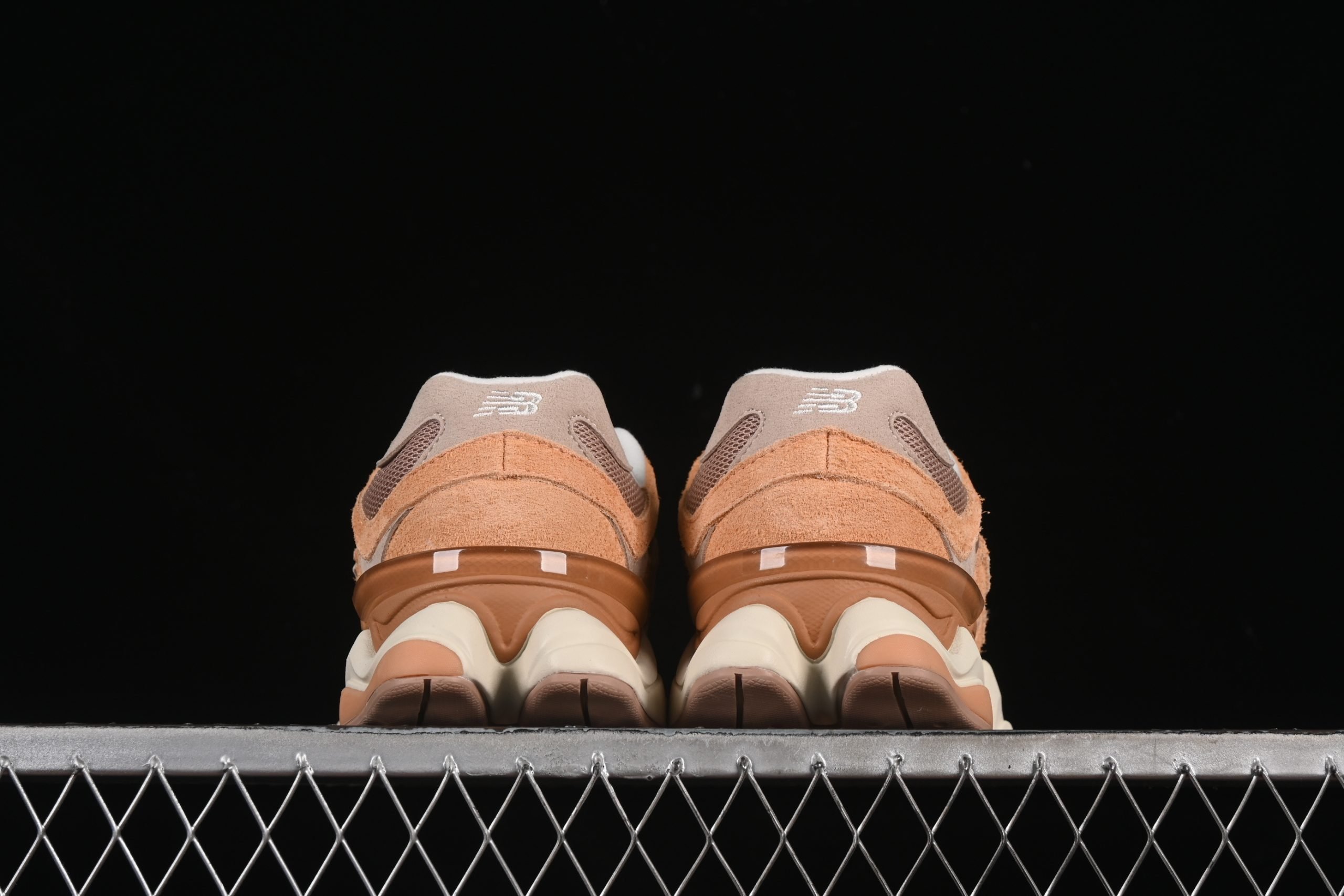 New Balance 9060 Flat Taupe Copper - immagine 4