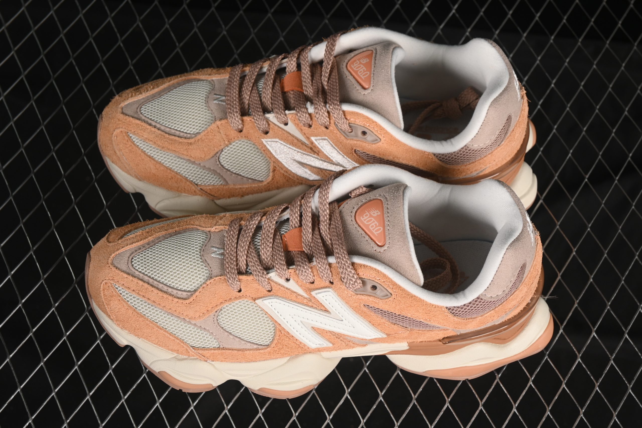 New Balance 9060 Flat Taupe Copper - immagine 6
