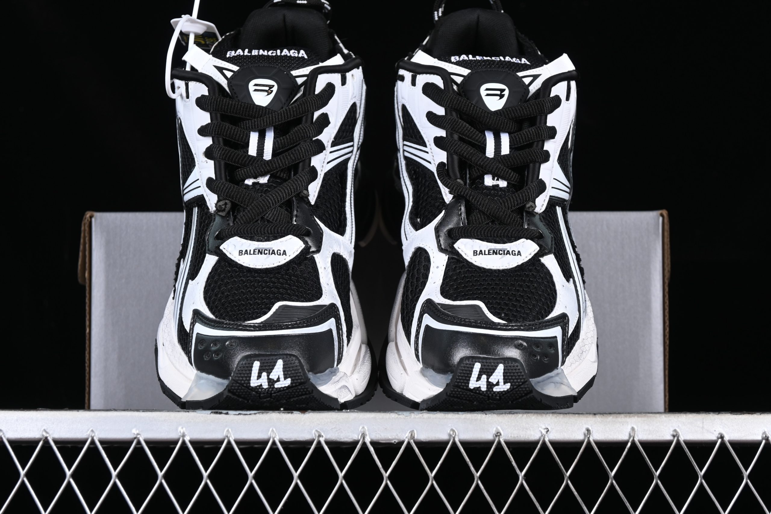 Balenciaga Runner Black White - immagine 6