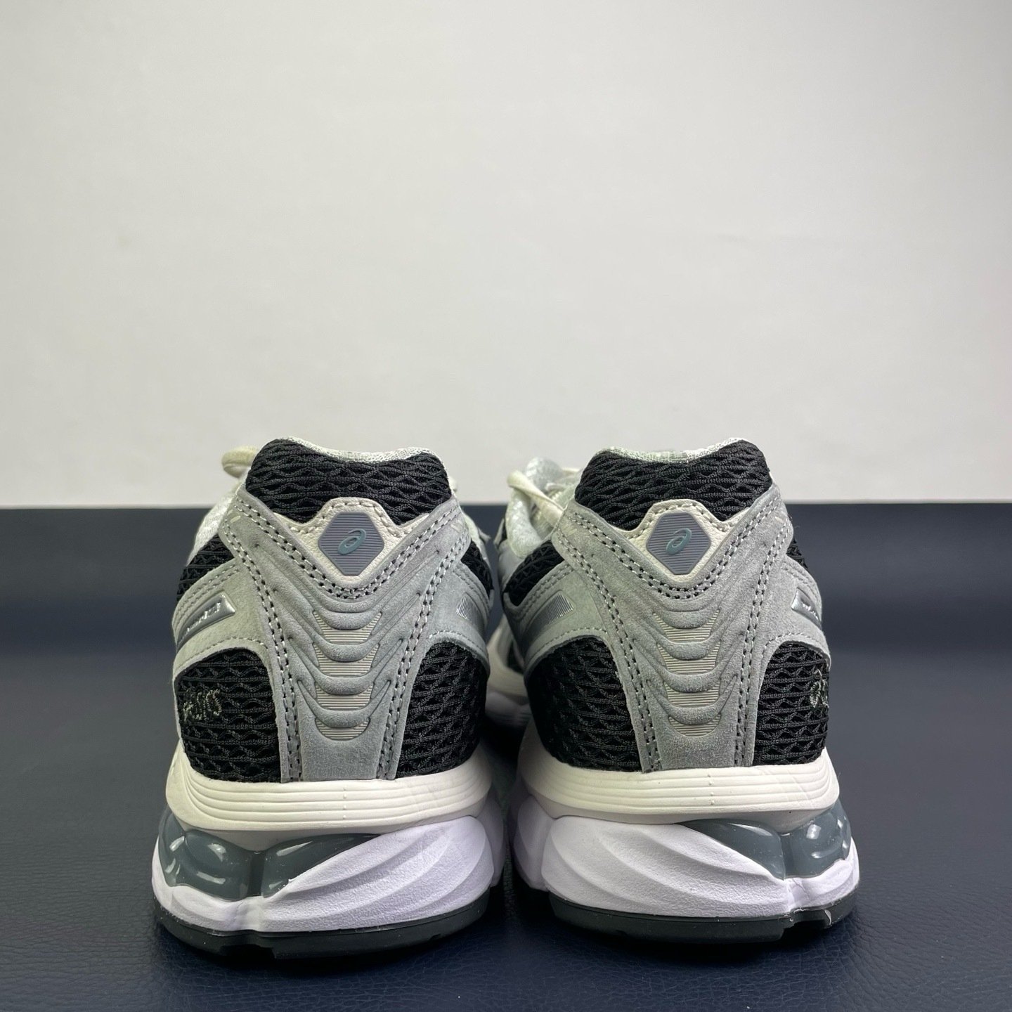 ASICS Gel-Kayano 12.1 Kith Peat Cream - immagine 5