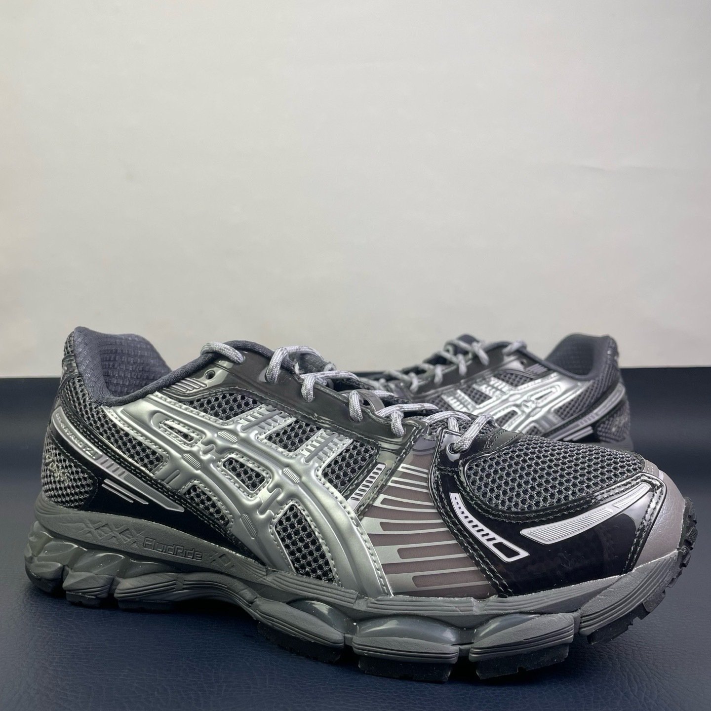 ASICS Gel-Kayano 12.1 Kith Tornado Pure Silver - immagine 2