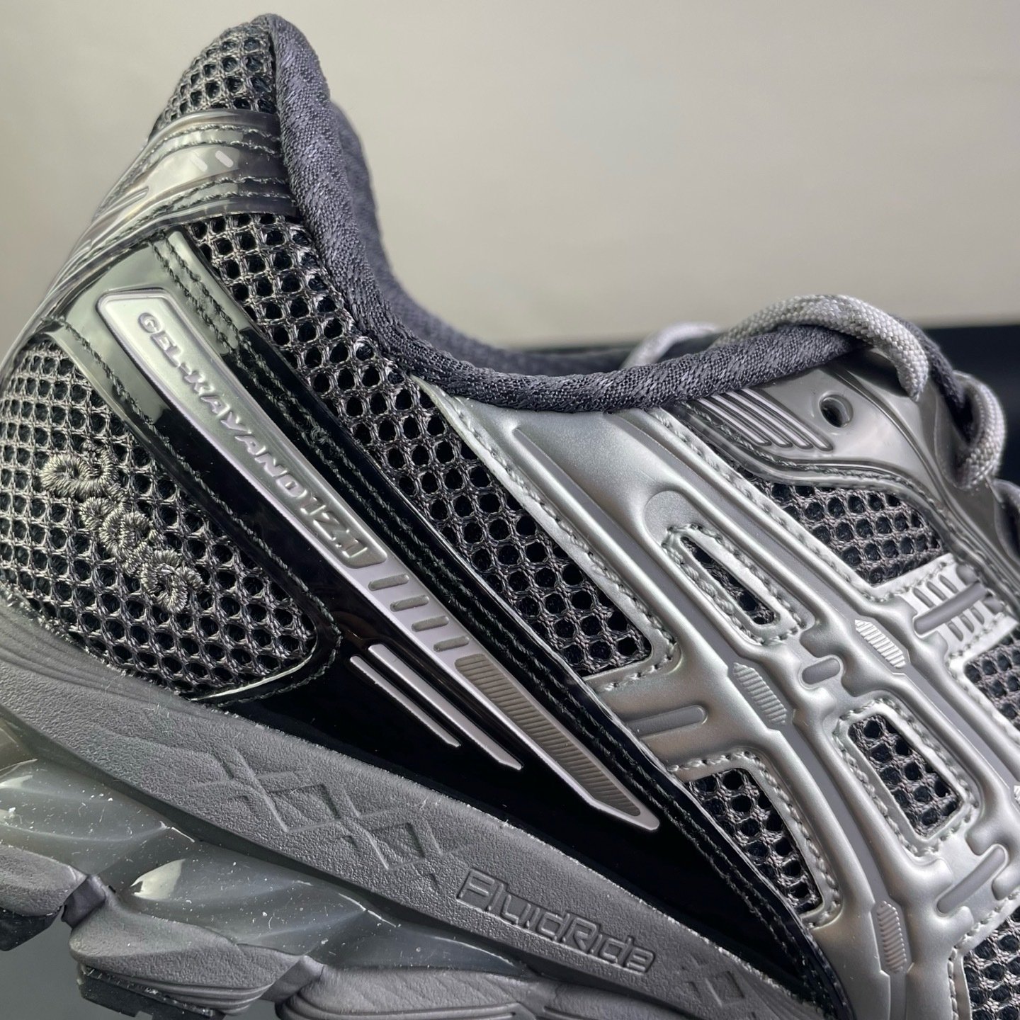 ASICS Gel-Kayano 12.1 Kith Tornado Pure Silver - immagine 7