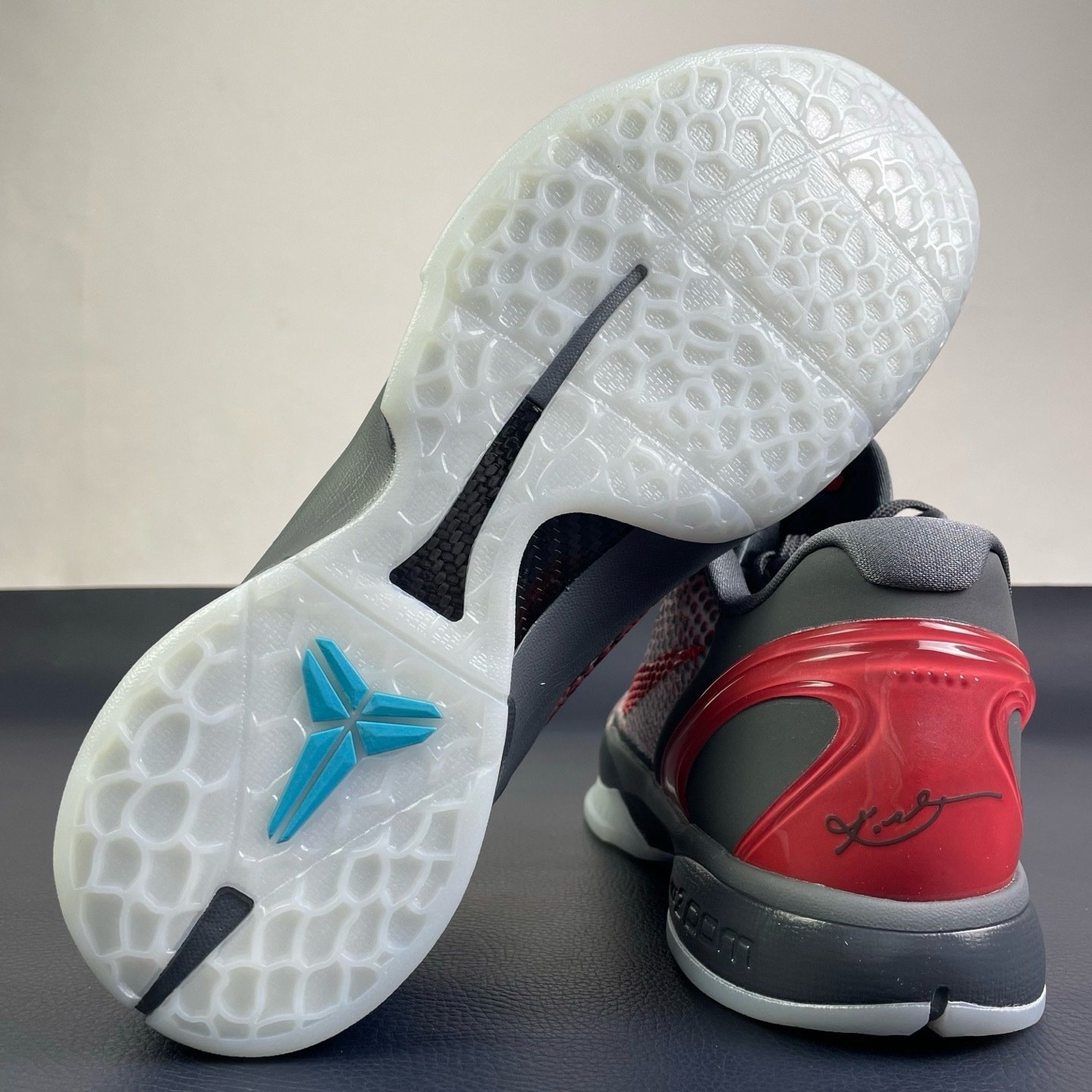 Nike Kobe 6 Protro ASG Hollywood 3D (2026) - immagine 4