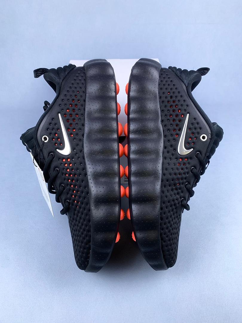 Nike Mind 002 “Black/Hyper Crimson” - immagine 4