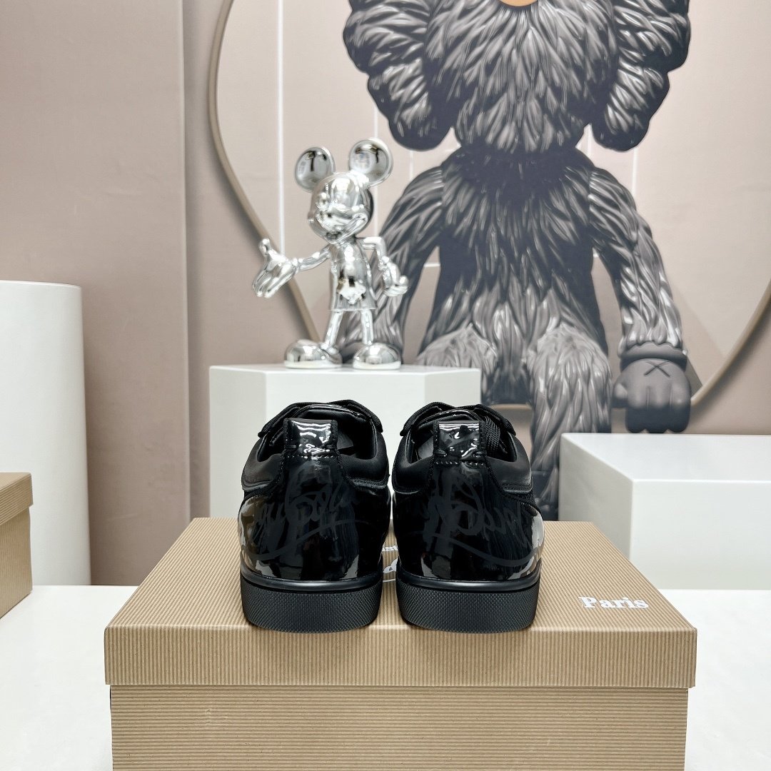 Christian Louboutin Louis Junior Spikes Orlato Flat Black - immagine 7