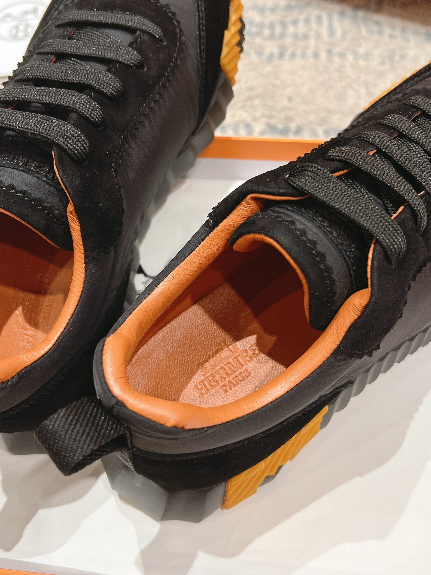 Hermes Bouncing Sneaker Black Honey - immagine 7